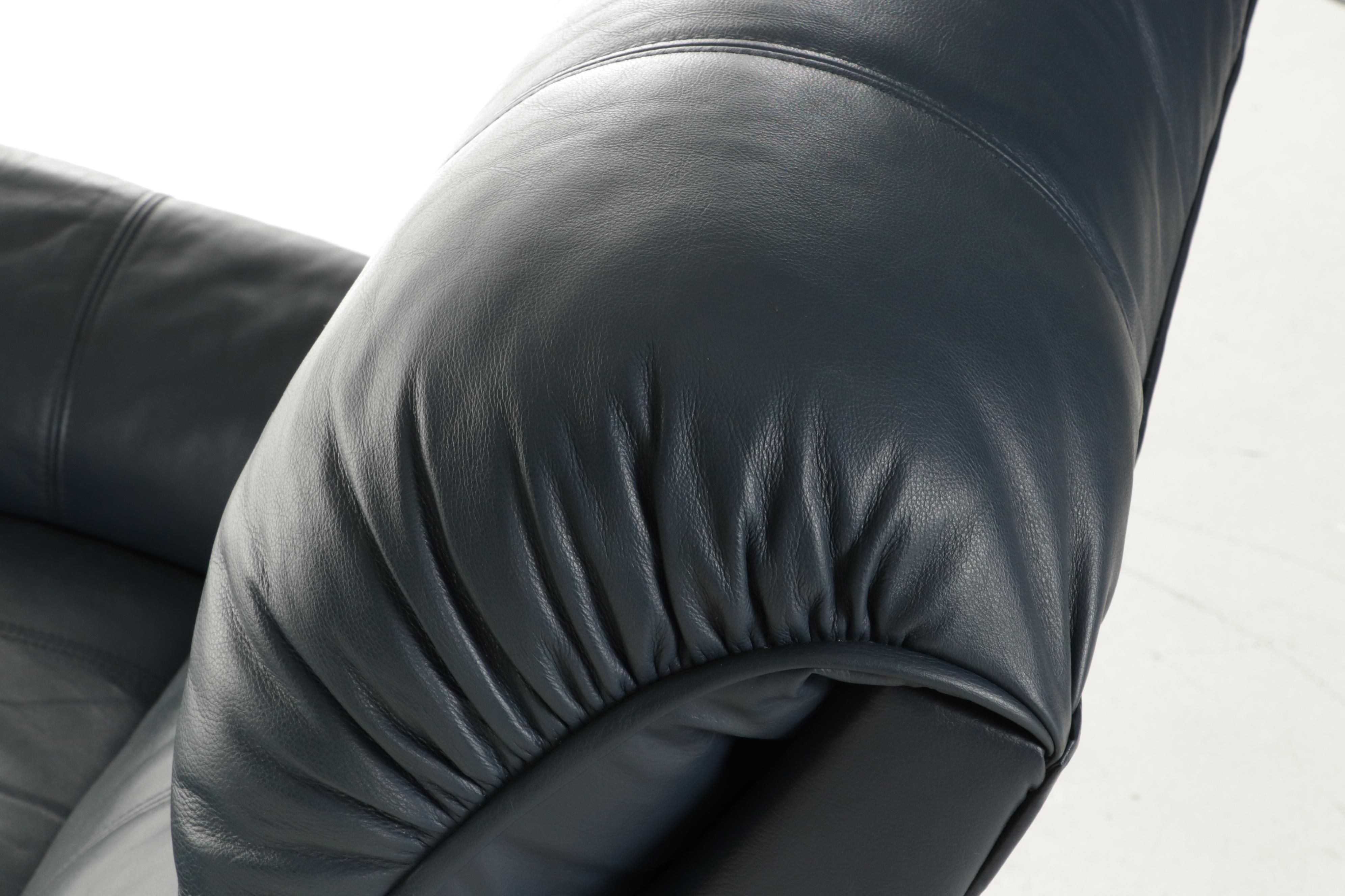 Flexsteel Blue Leather Reclining Armchair