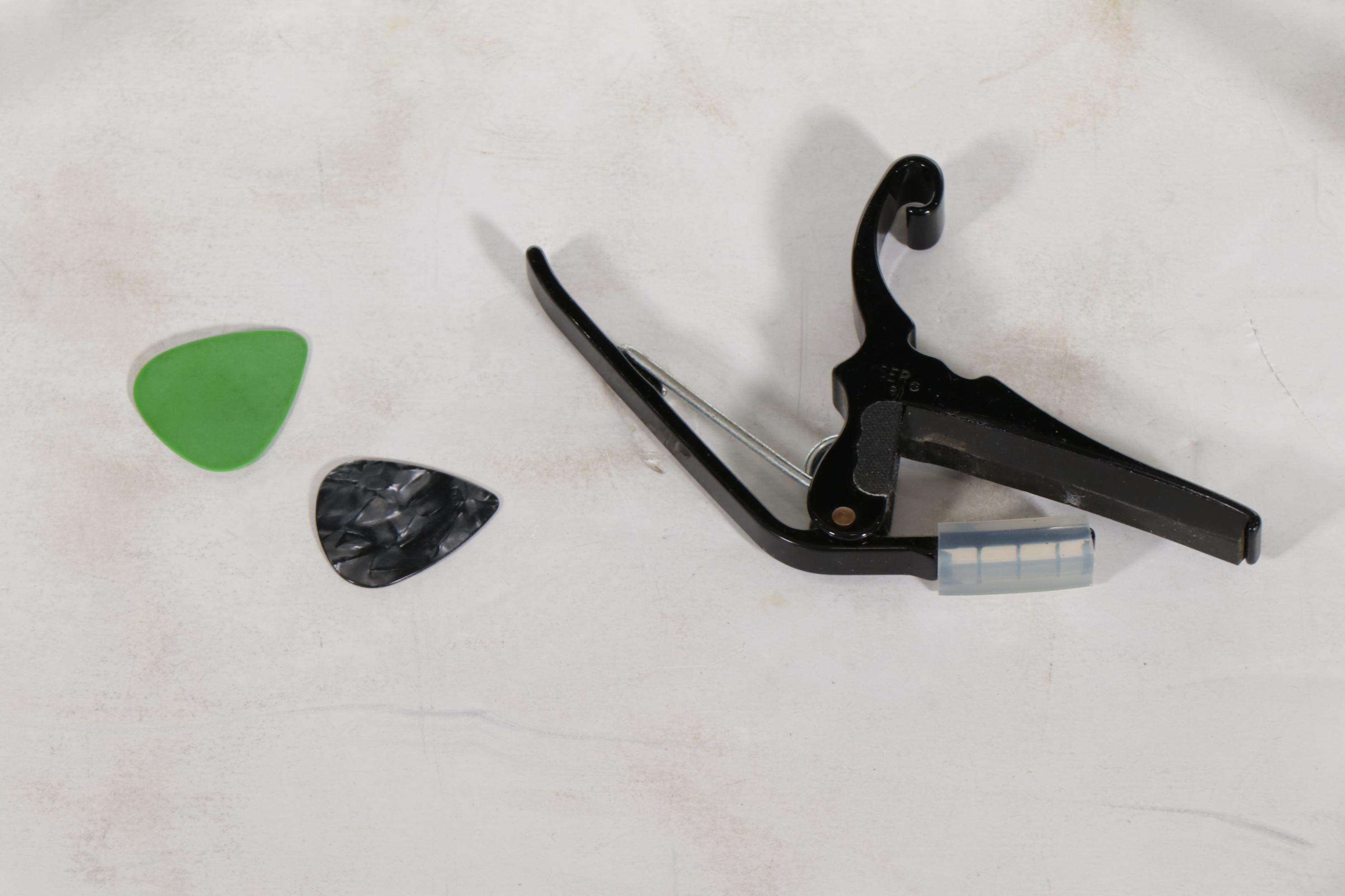 Stagg Western Acoustic Guitar with Stand