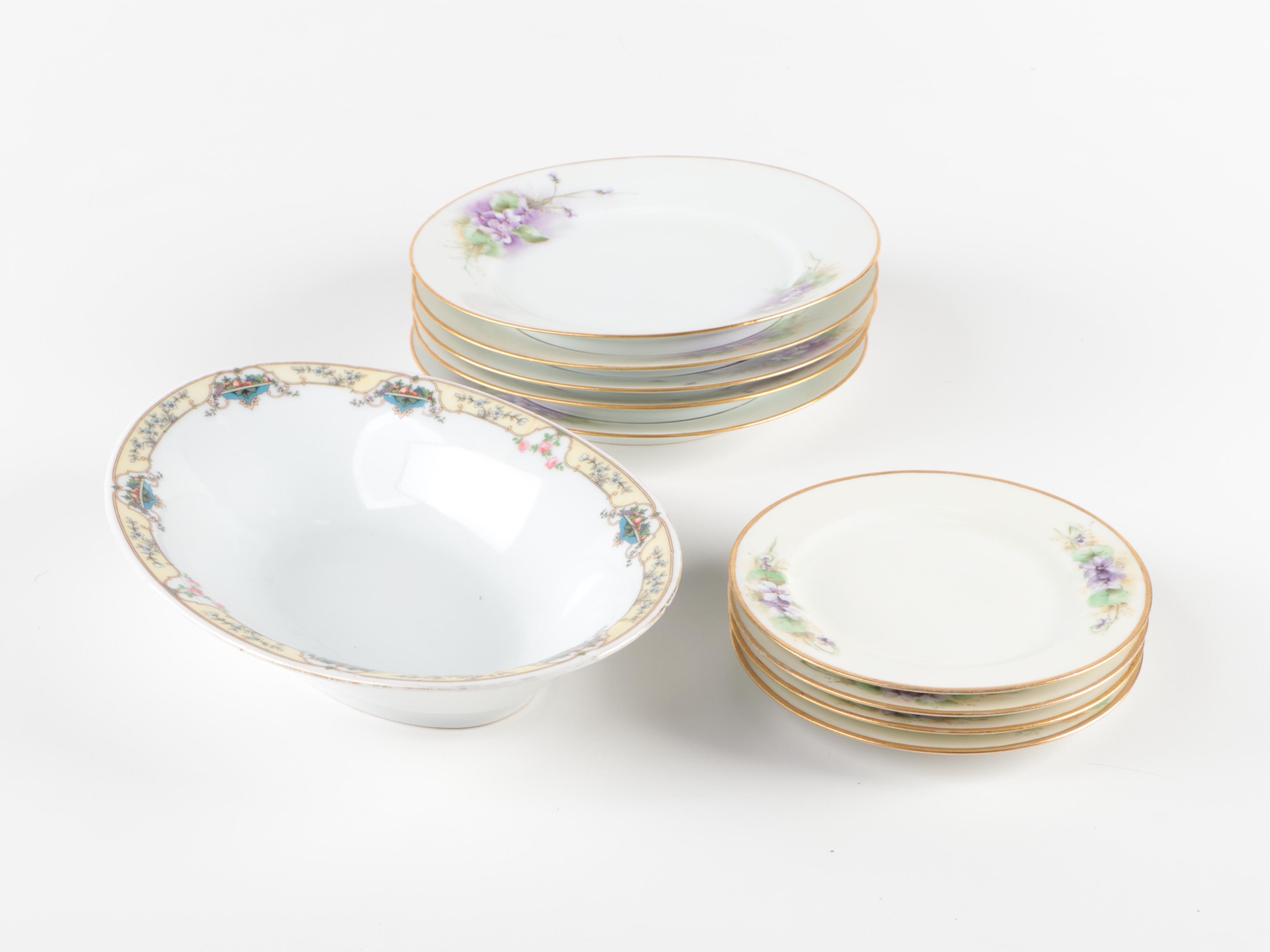 Hobbiest Hand-Painted Floral Motif Porcelain Dinnerware, Early to Mid-20th C.