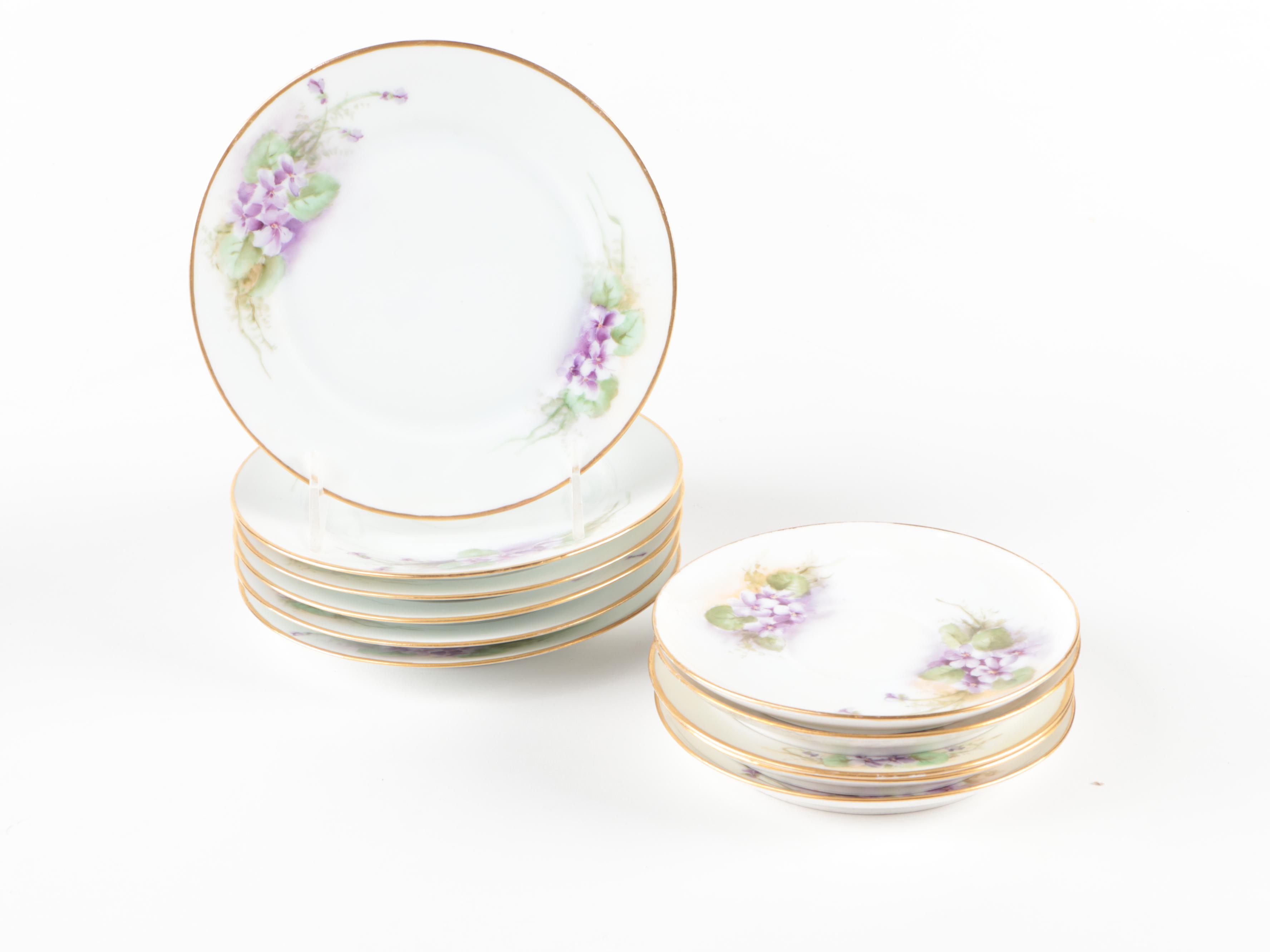 Hobbiest Hand-Painted Floral Motif Porcelain Dinnerware, Early to Mid-20th C.