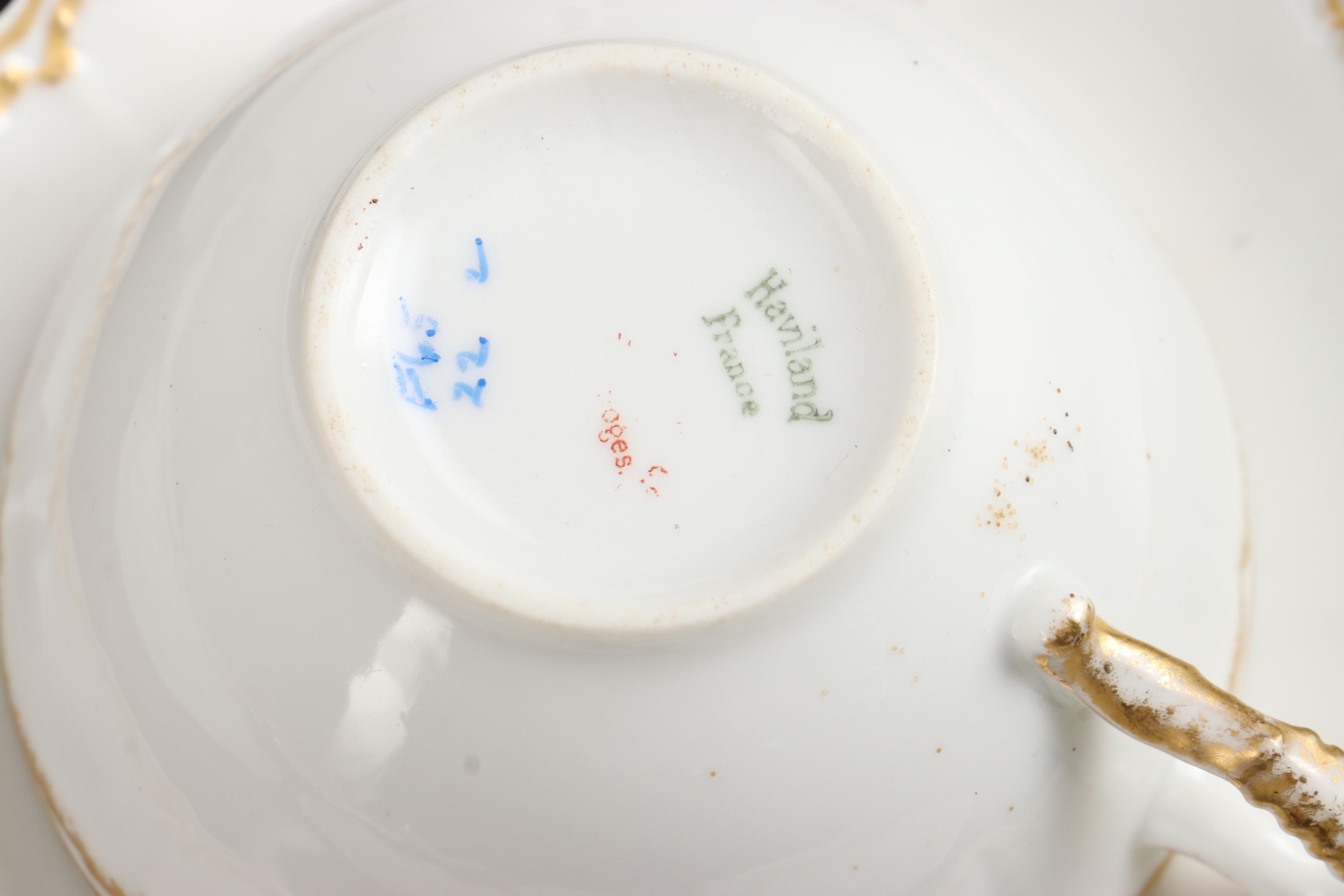 Haviland & Co. Gilt Decorated Limoges Porcelain Dinnerware, Mid-20th Century