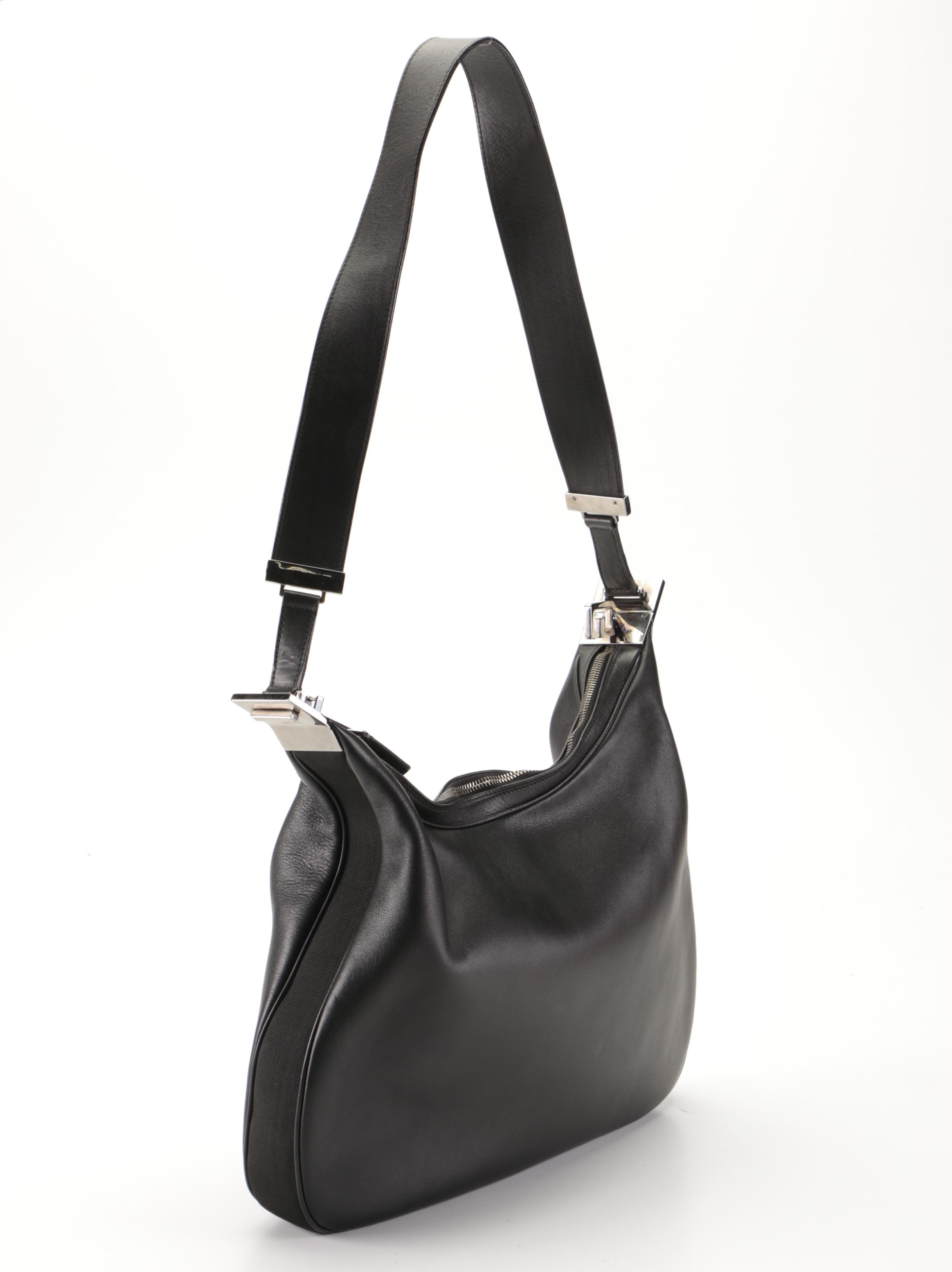 Gucci Zip Attaché Hobo Bag in Black Calfskin Leather