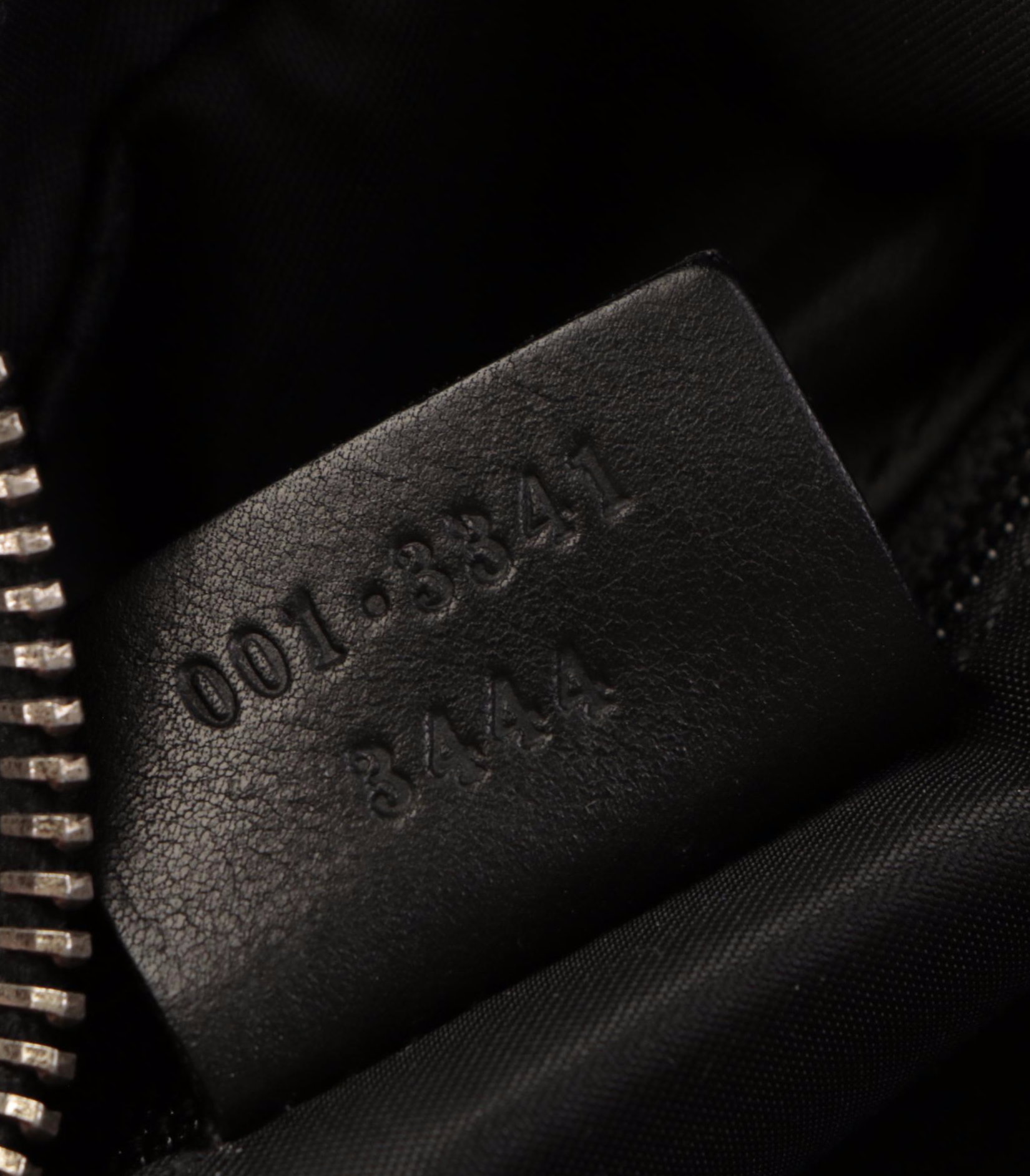 Gucci Zip Attaché Hobo Bag in Black Calfskin Leather