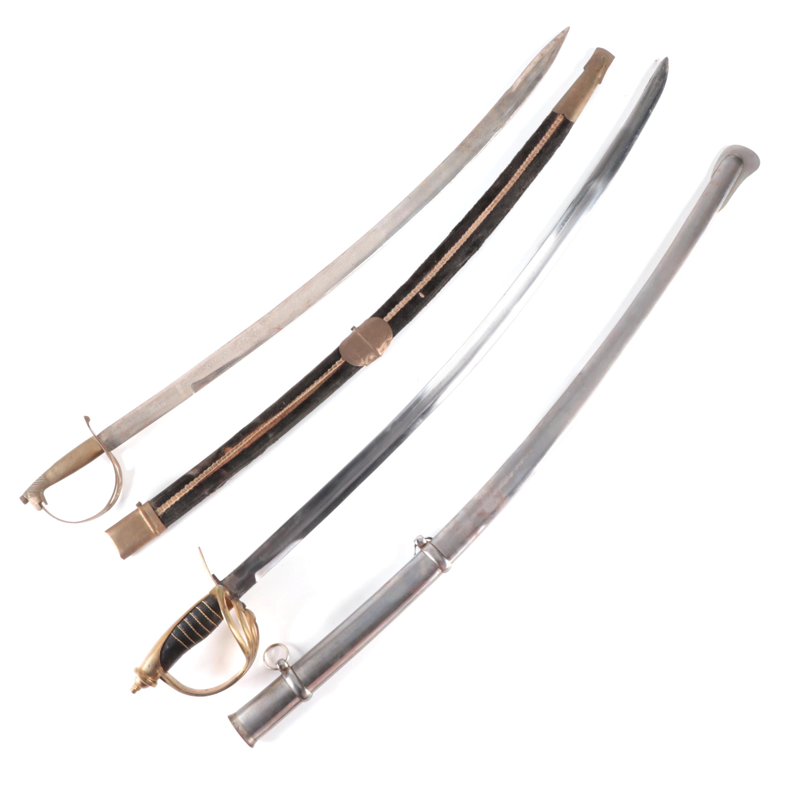 Replica Civil War Cavalry Saber and Indian Sword