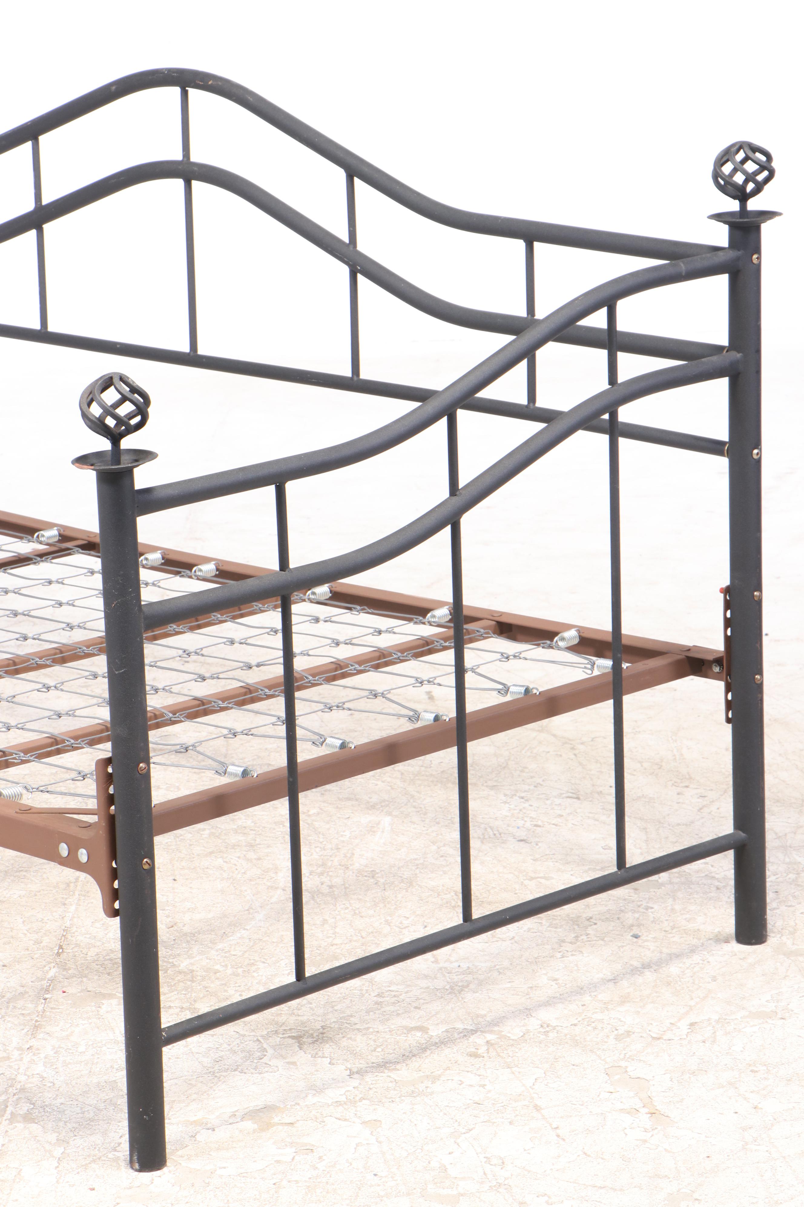 Black Metal Day Bed Frame