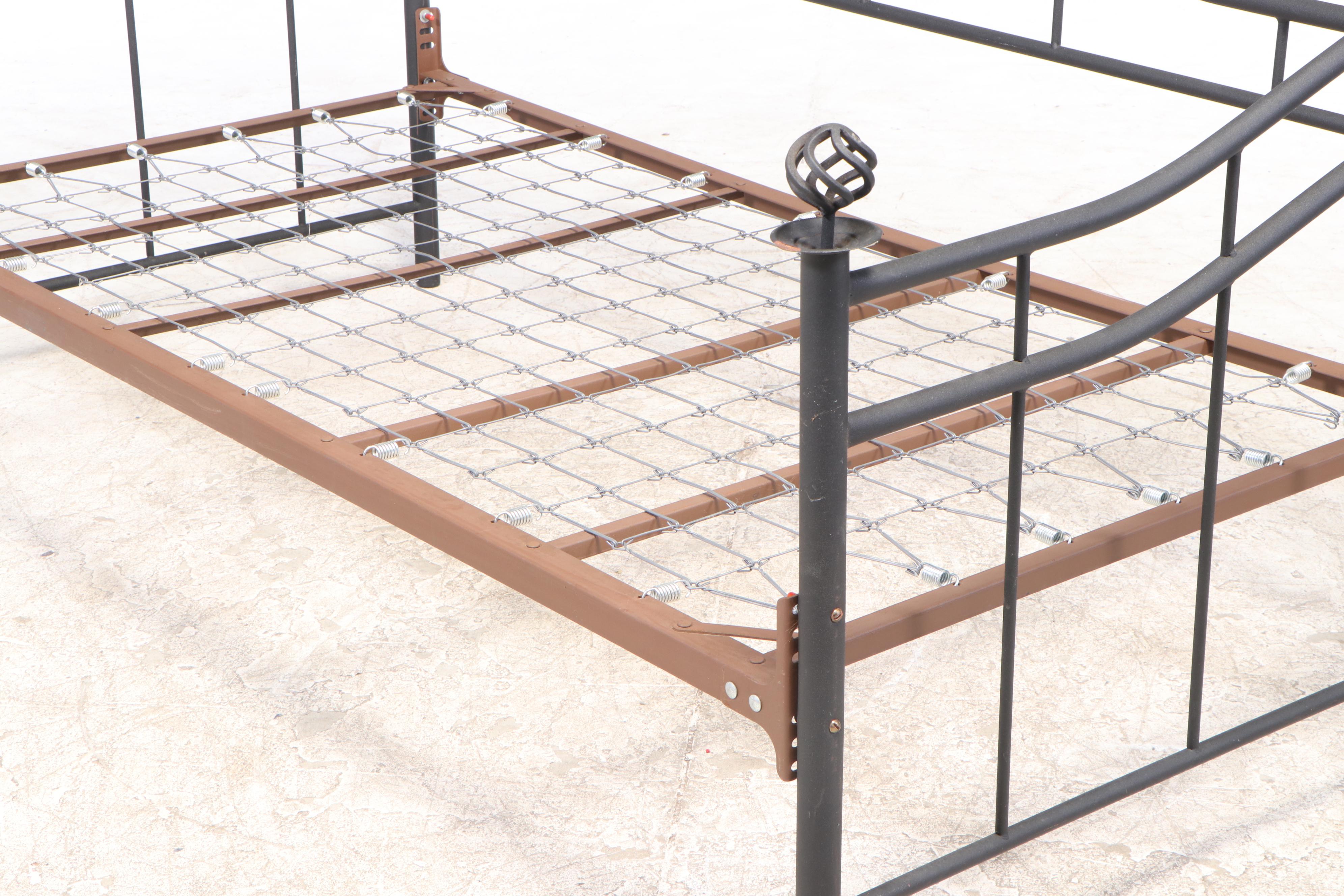 Black Metal Day Bed Frame