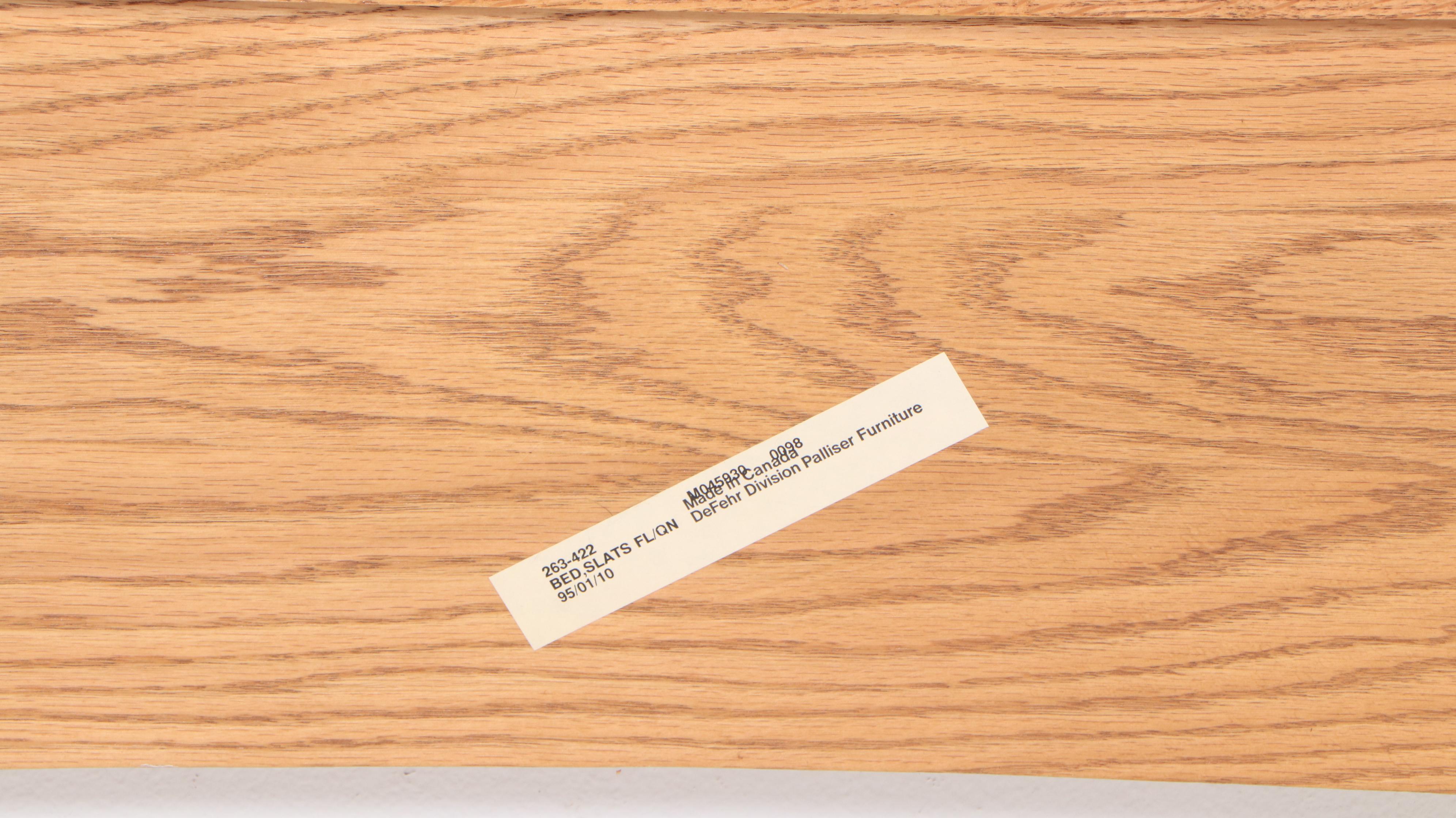 Palliser Furniture Arts and Crafts Style Oak Queen Bed with Nightstand