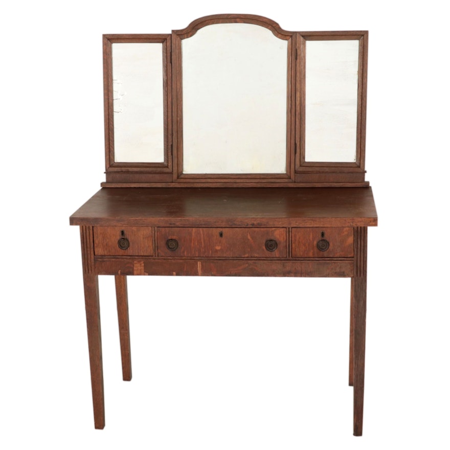 American Quartersawn Oak Vanity Table, Early 20th Century