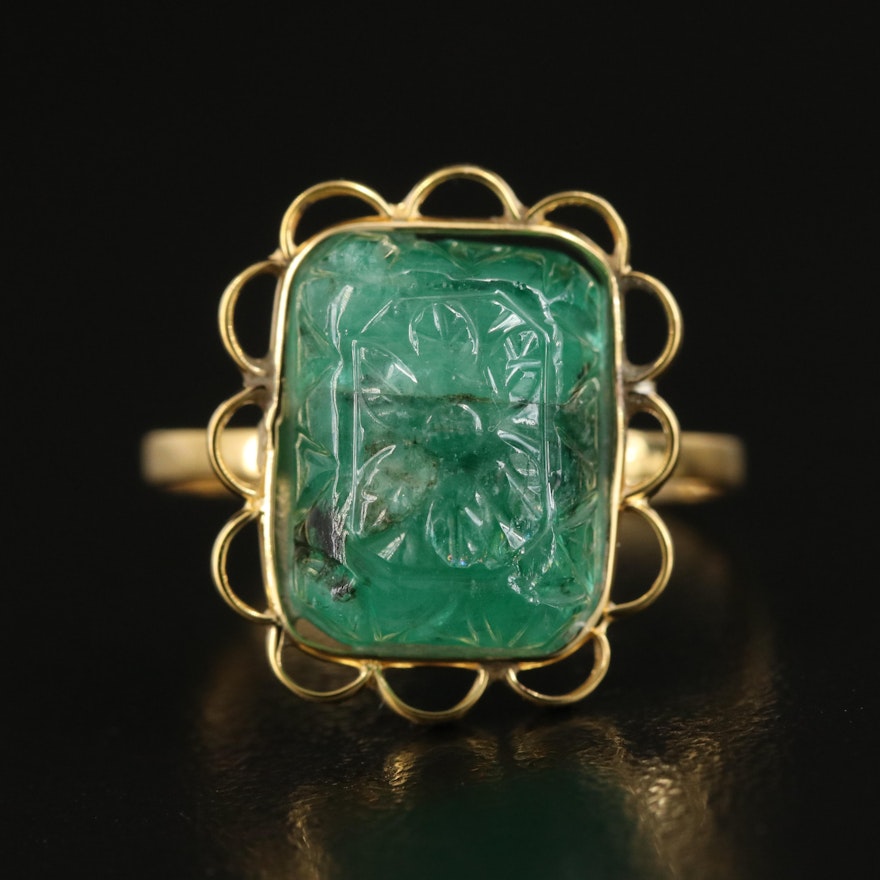 14K Mughal Style Carved Emerald Ring with Scalloped Edges