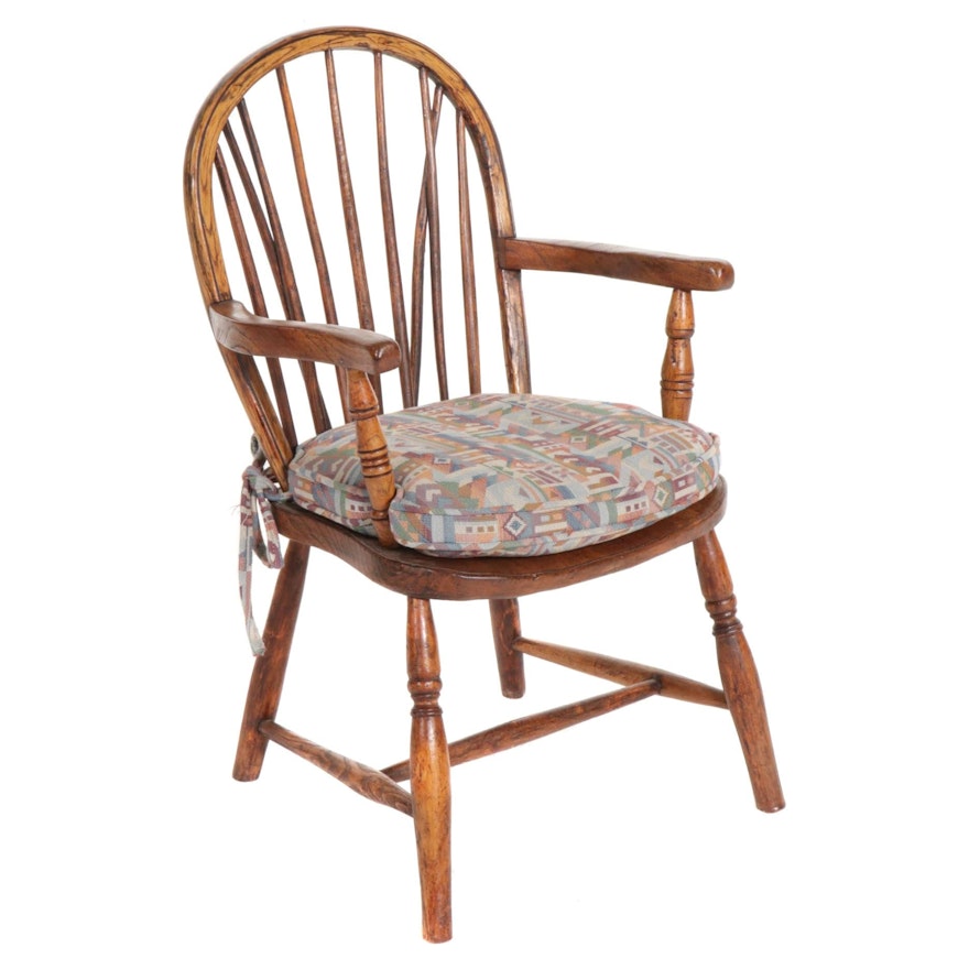 Bow and Brace-Back Elm Windsor Armchair, 19th Century