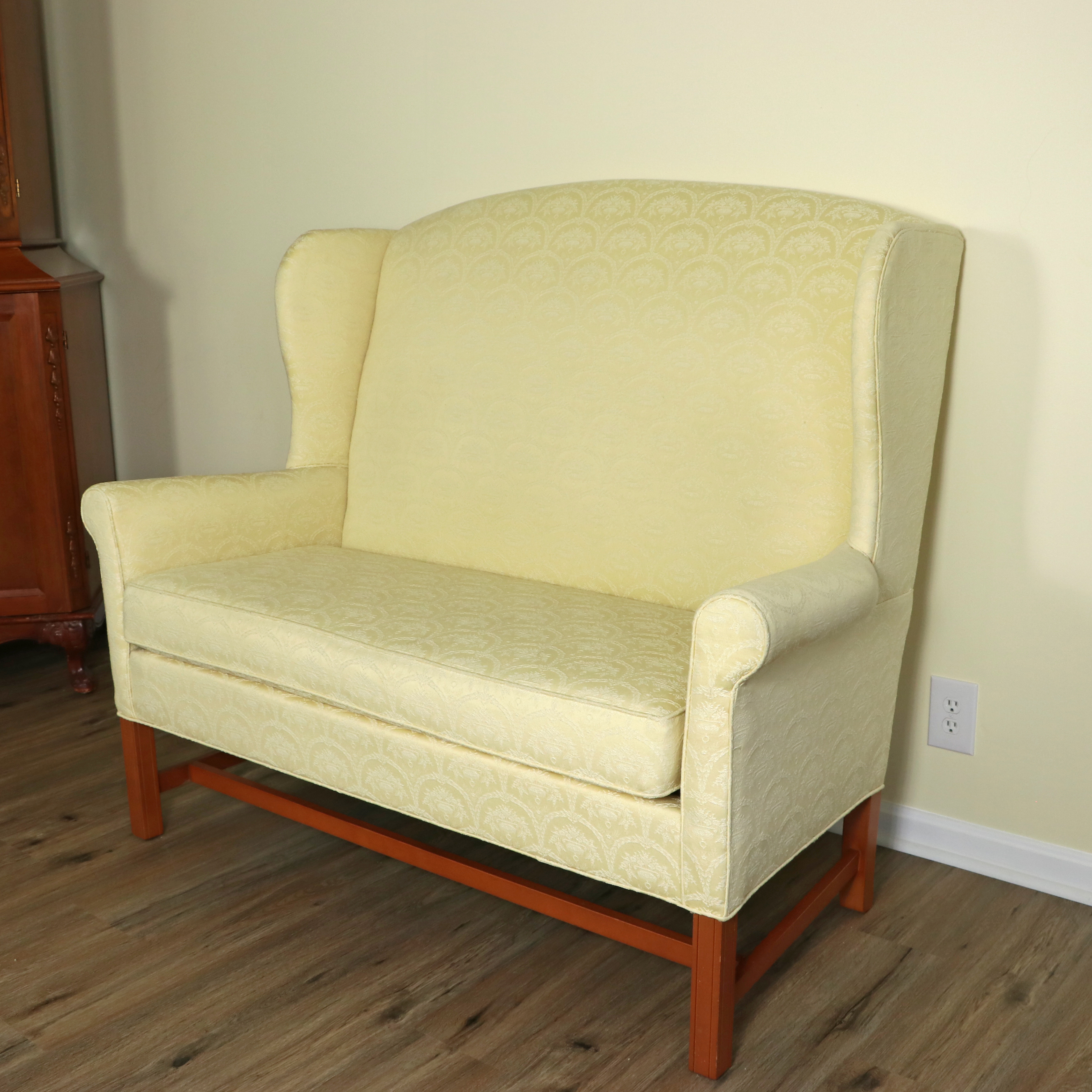 Johnston Benchworks Chippendale Style High-Back Settee, Late 20th Century