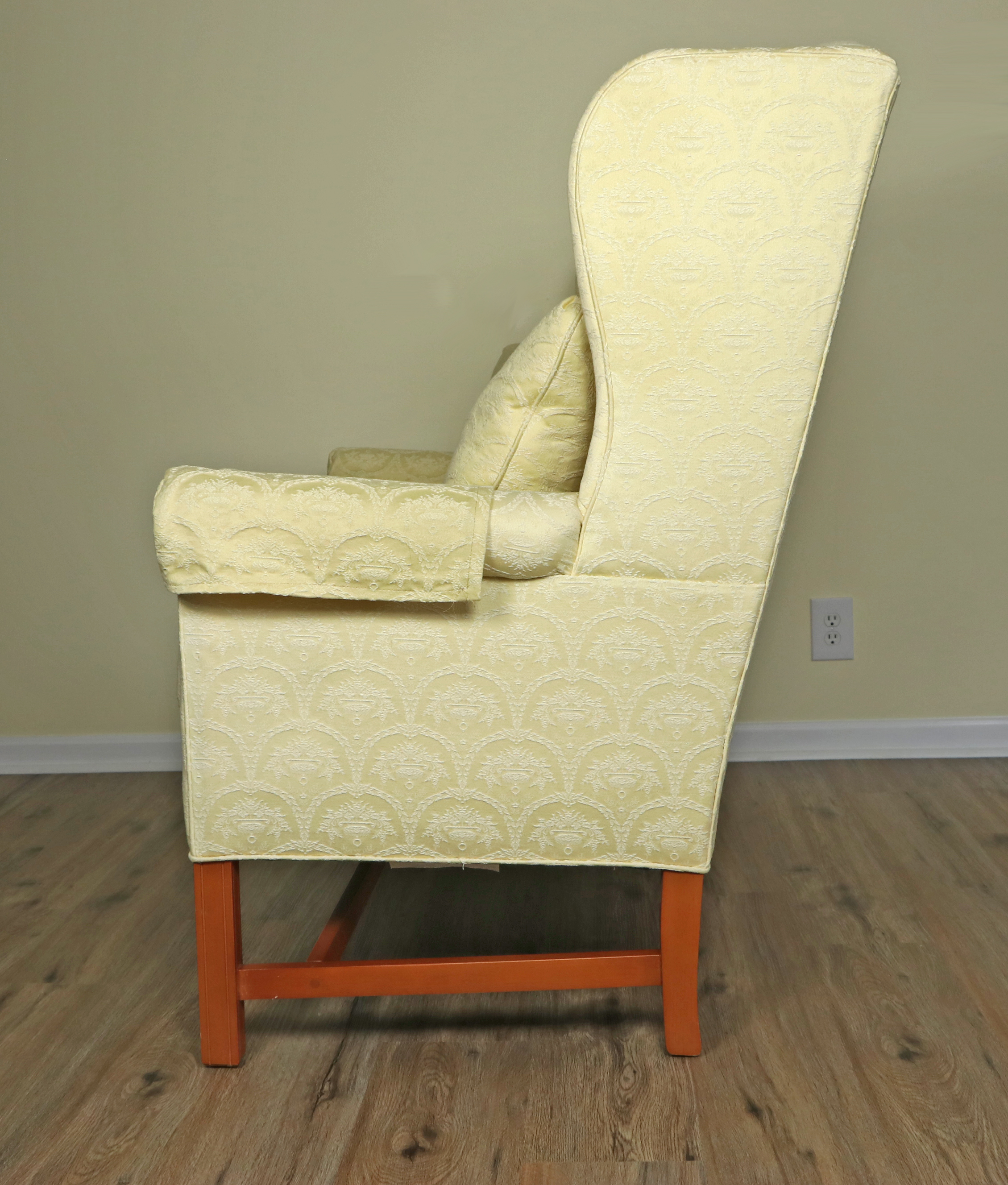 Johnston Benchworks Chippendale Style High-Back Settee, Late 20th Century