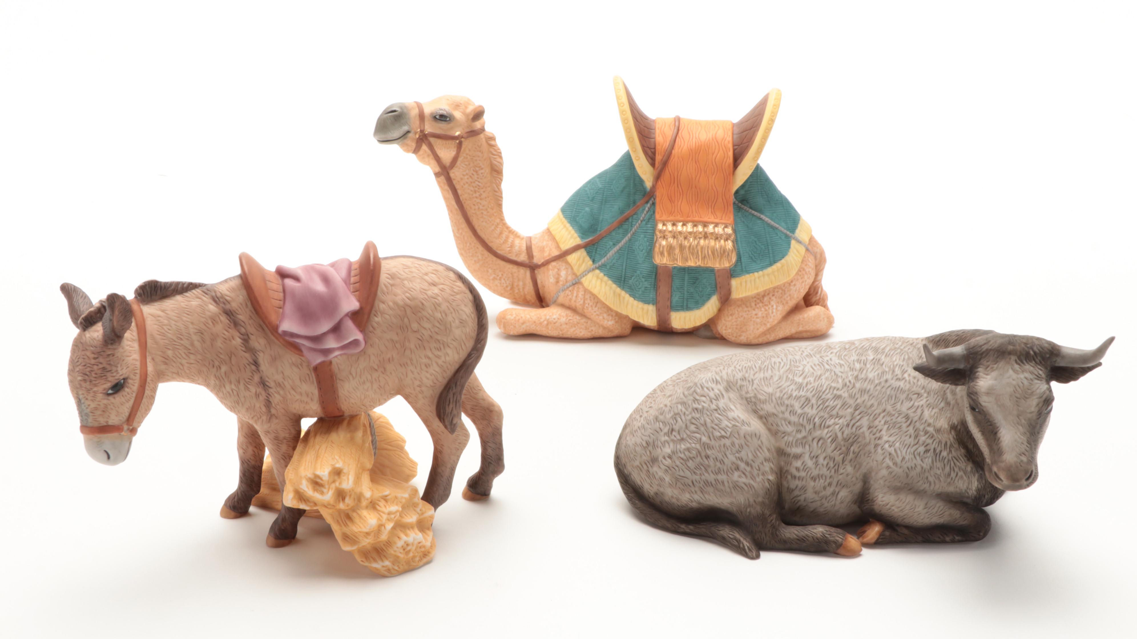 Lenox "The Renaissance Nativity" Porcelain Figurines with Wood Stable