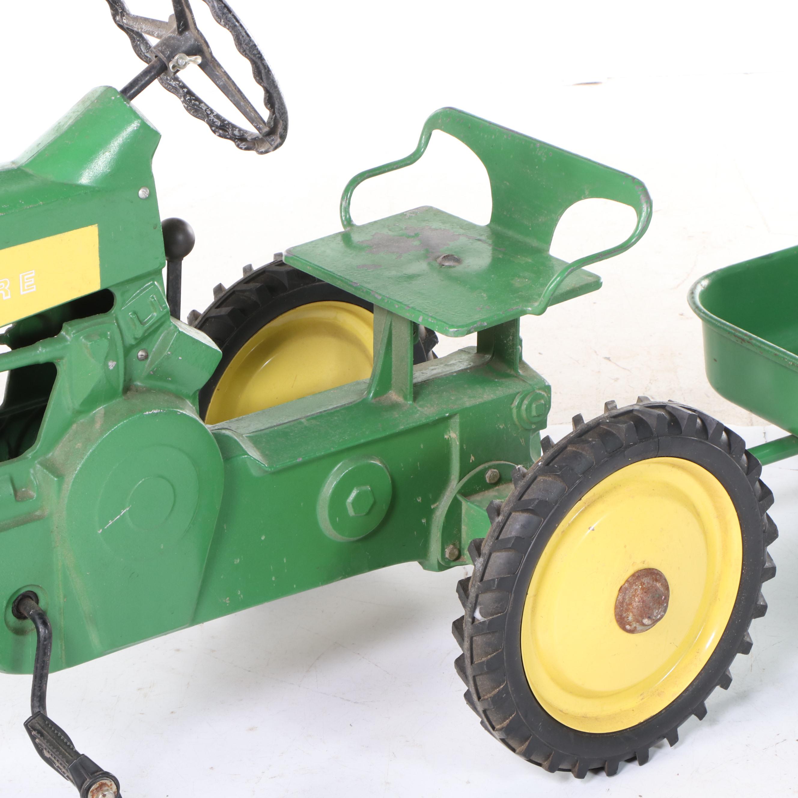 ERTL John Deere Pedal Tractor with Wagon