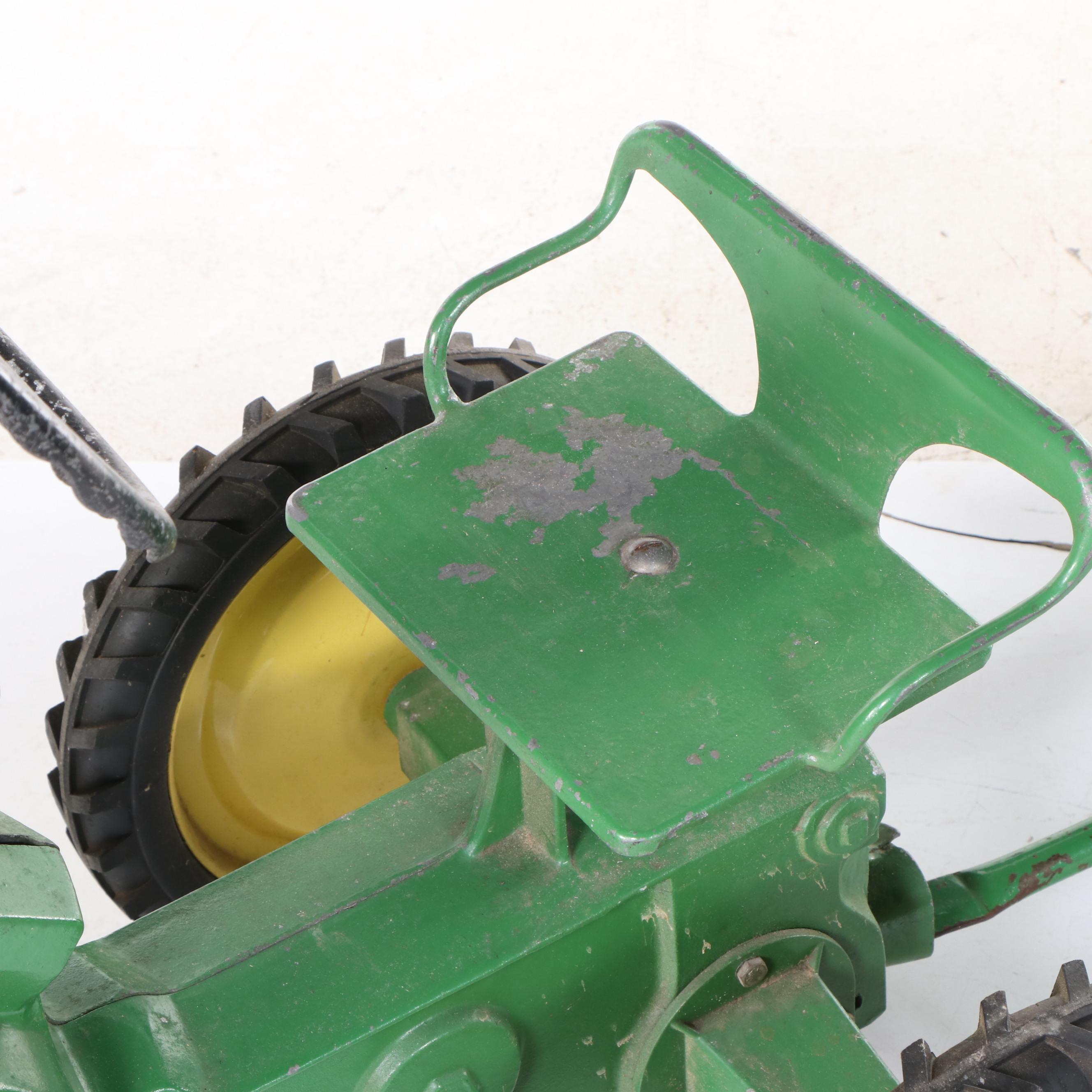 ERTL John Deere Pedal Tractor with Wagon