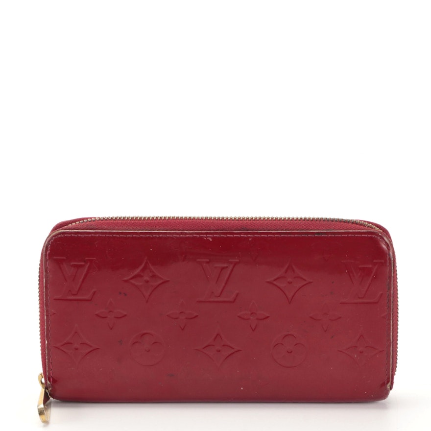 Louis Vuitton Zippy Wallet in Pomme D’amour Monogram Vernis