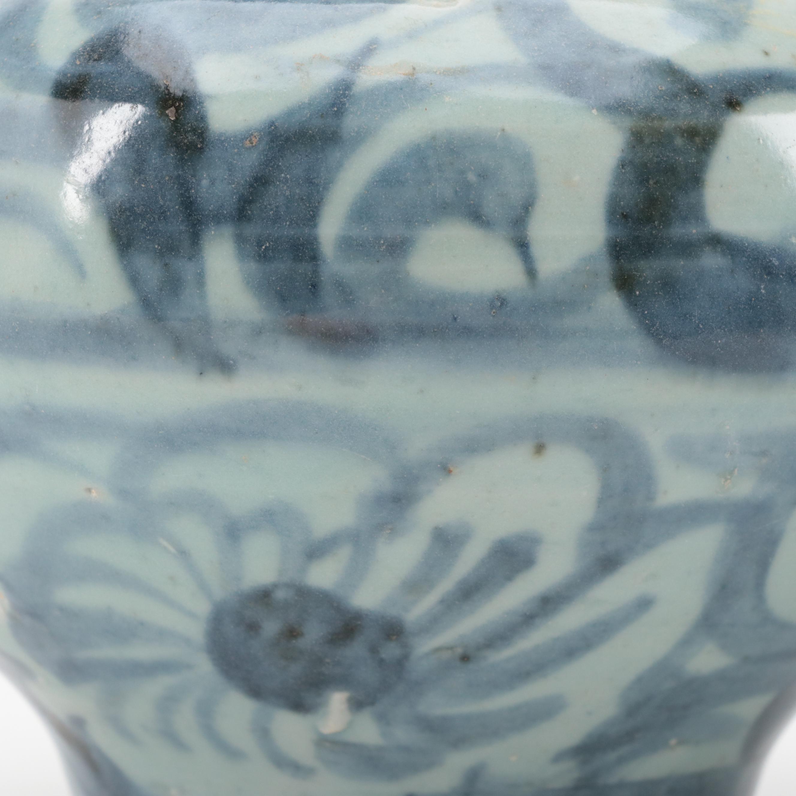 Chinese Swatow Zhangzhou Ware Porcelain Jarlets, Antique