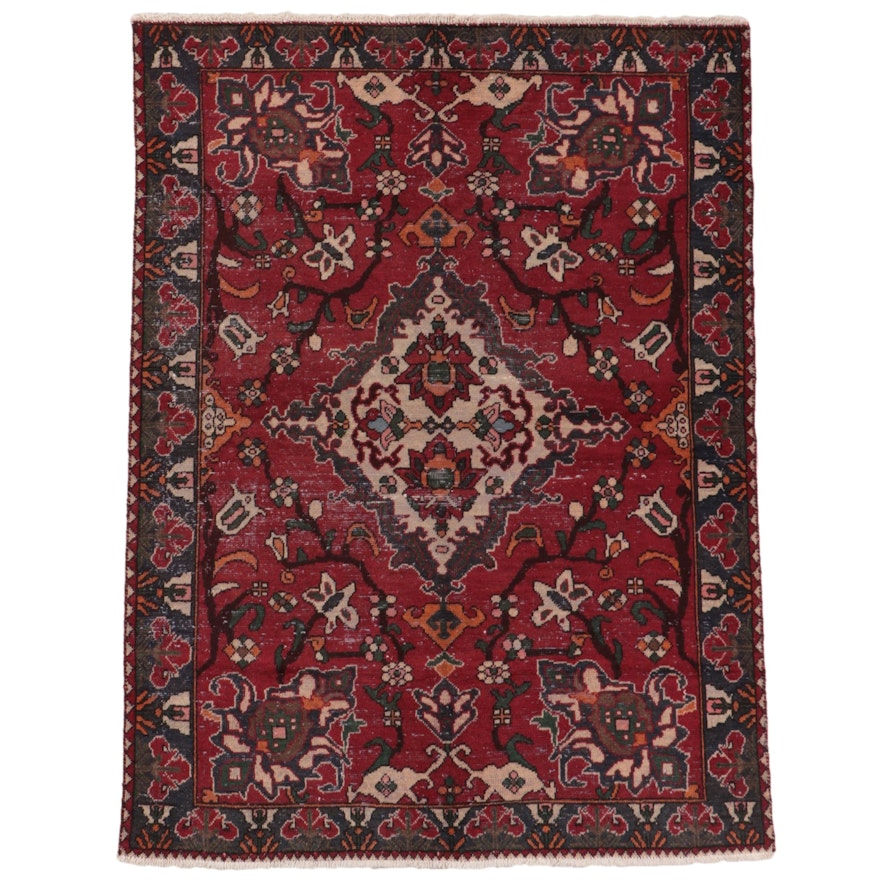 4'10 x 6'6 Hand-Knotted Persian Qashqai Area Rug