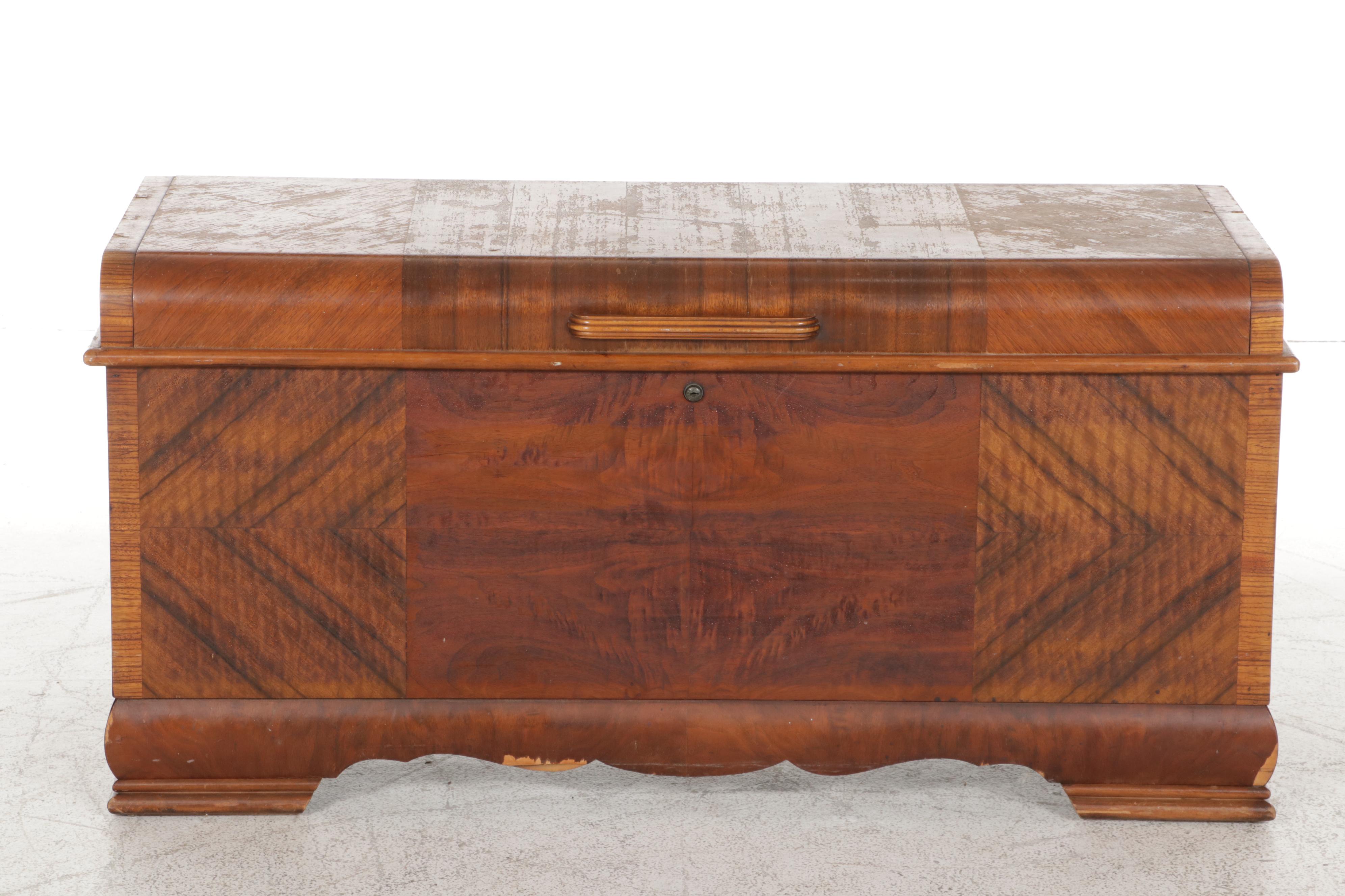 Lane "Aroma-Tite" Art Deco Mahogany-Veneered Cedar Blanket Chest