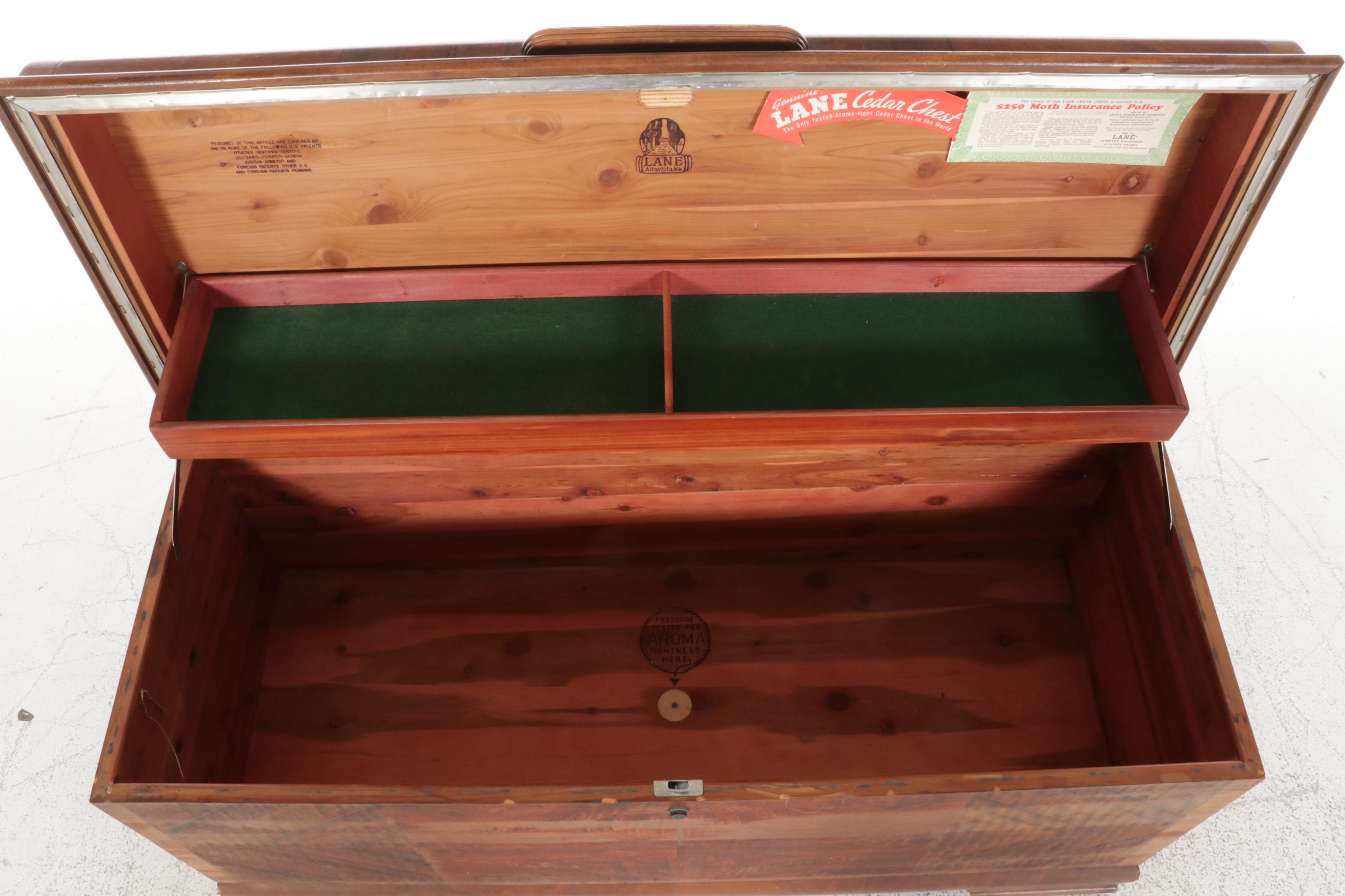 Lane "Aroma-Tite" Art Deco Mahogany-Veneered Cedar Blanket Chest