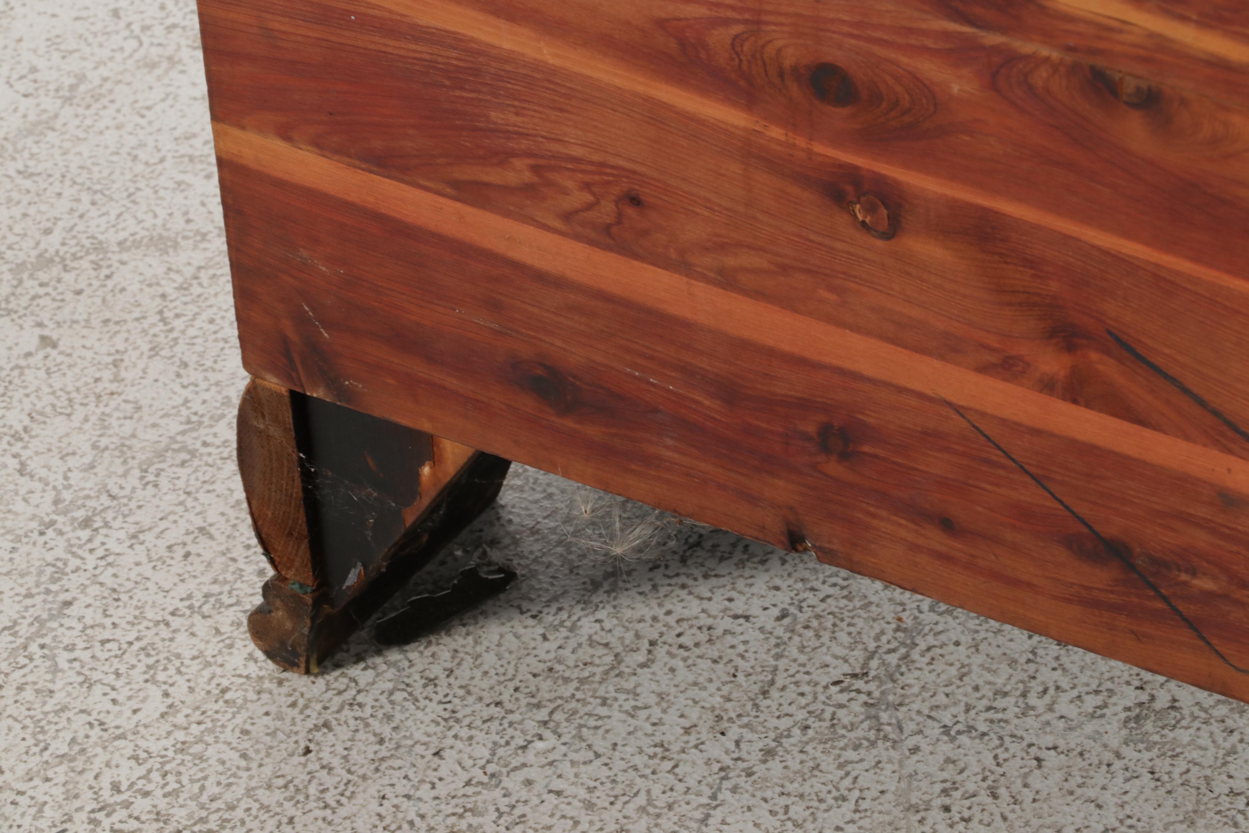 Lane "Aroma-Tite" Art Deco Mahogany-Veneered Cedar Blanket Chest