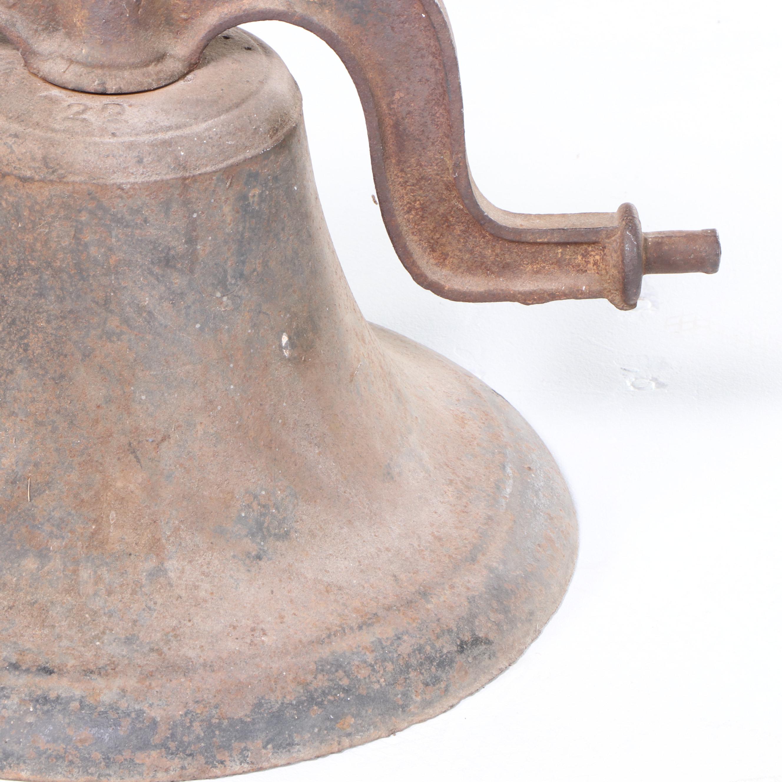 C.S. Bell & Company, Hillsboro, Ohio Cast Iron "22" Bell