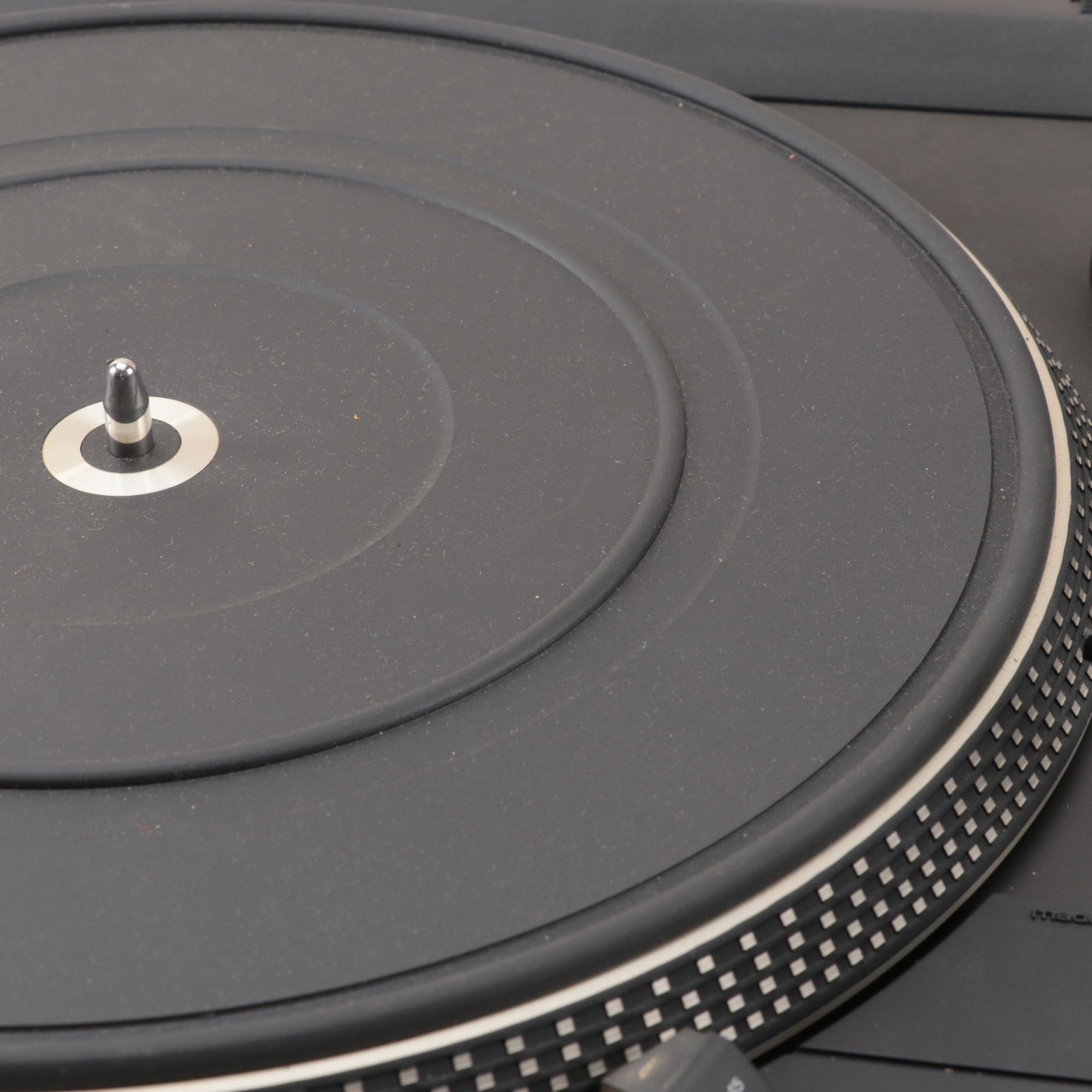 Dual CS 506 2-Speed Belt Drive Turntable Record Player, Late 20th Century