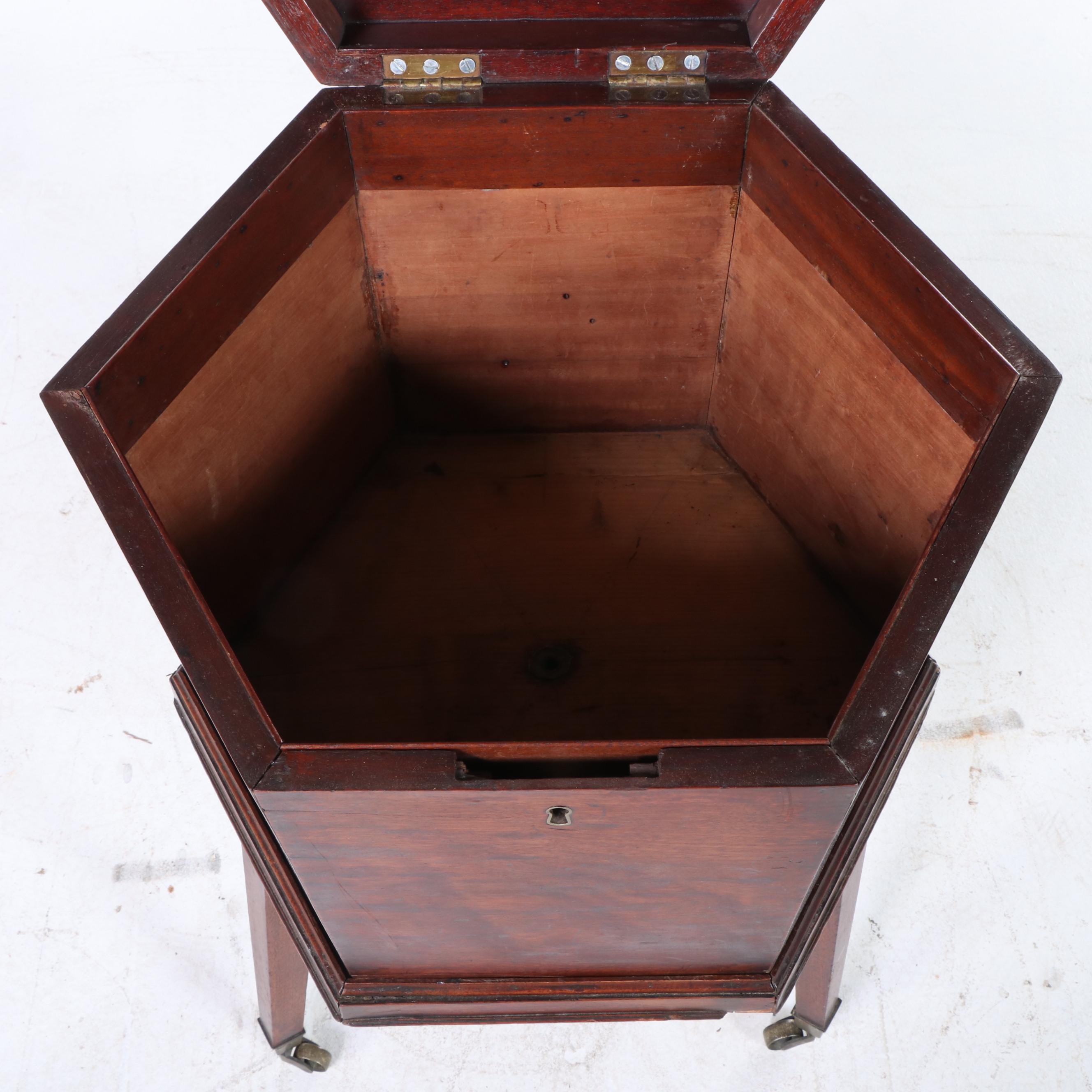 George III Plum Pudding Mahogany Cellarette-on-Stand, circa 1800