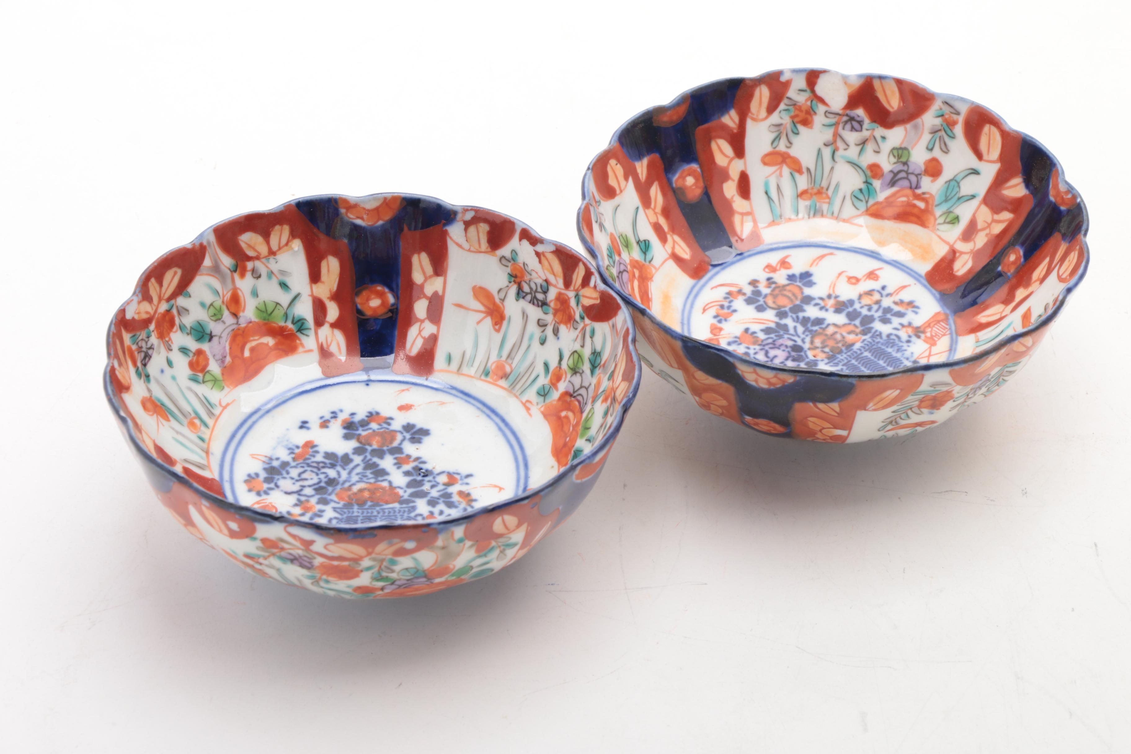 Japanese Imari Porcelain Scalloped Rim Bowls