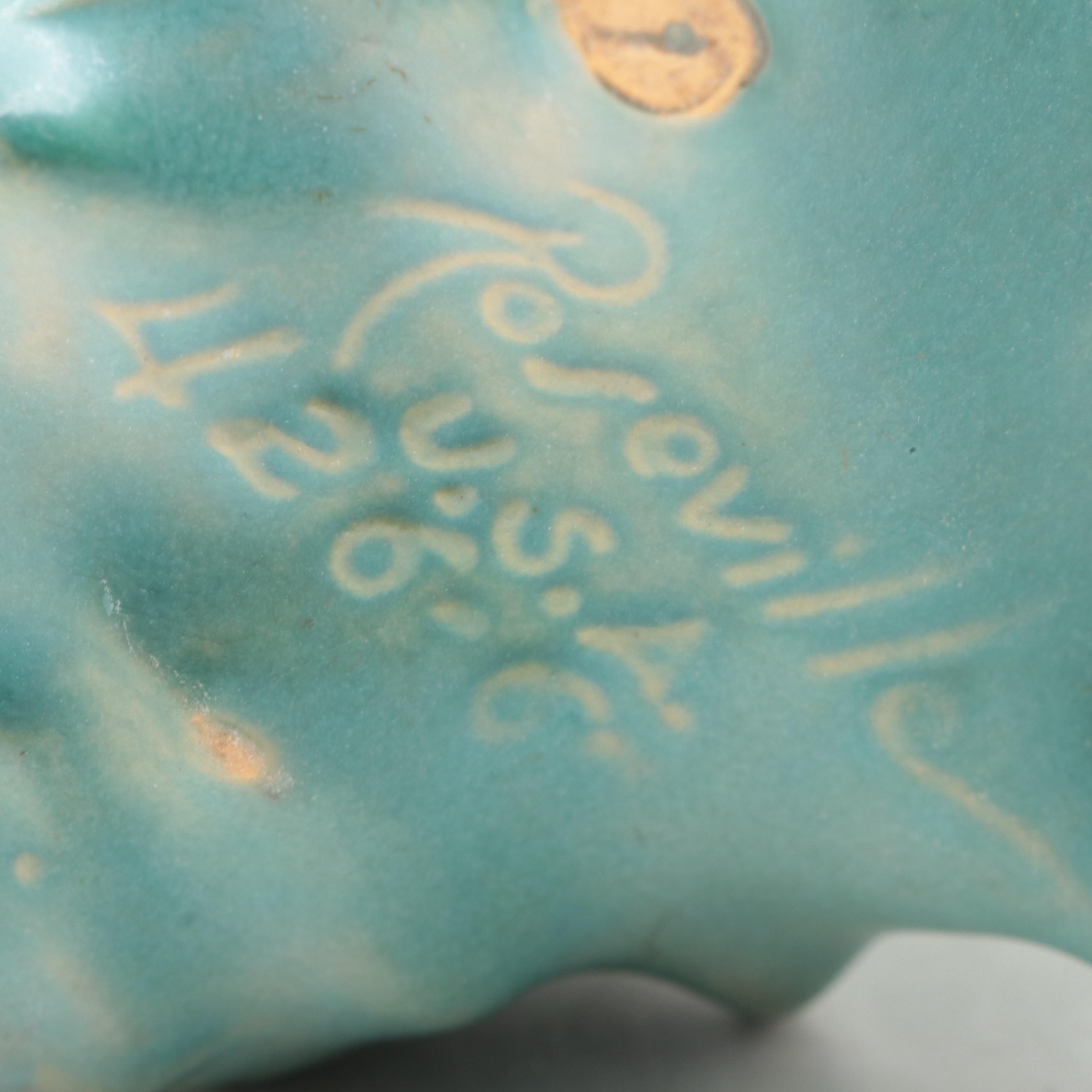 Roseville Pottery "Foxglove" Ceramic Seashell Form Planter, Mid-20th Century