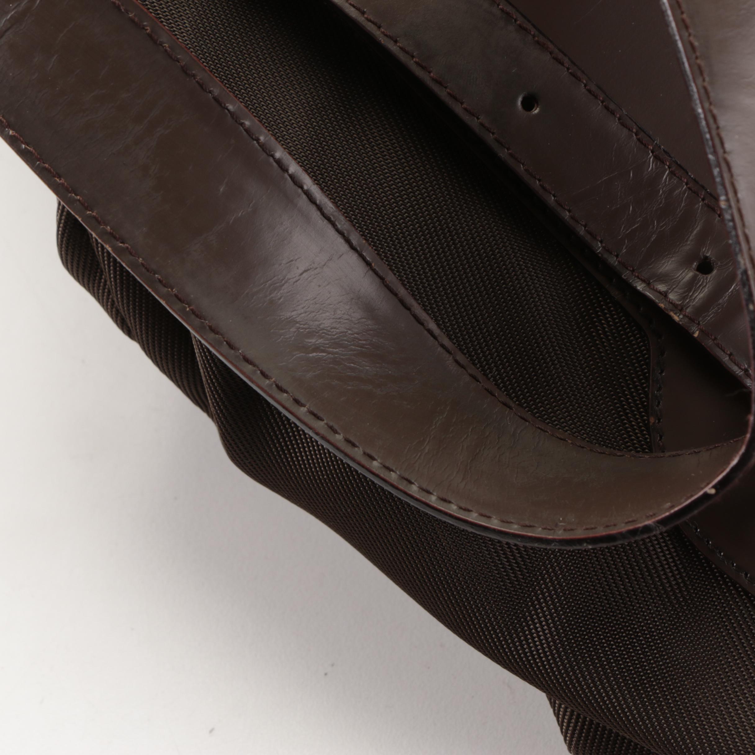 Gucci Bamboo Drawstring Backpack in Brown Nylon and Smooth Leather