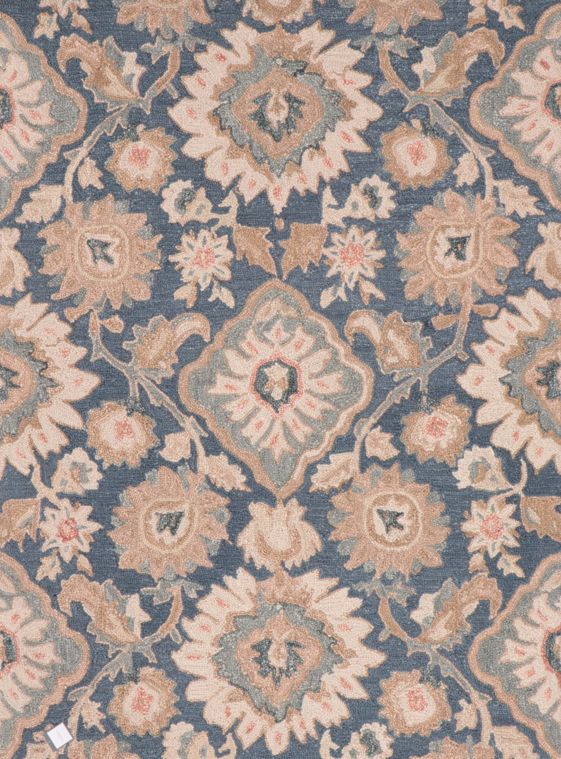 5'1 x 7' Hand-Tufted Jacobean Style Threshold Area Rug
