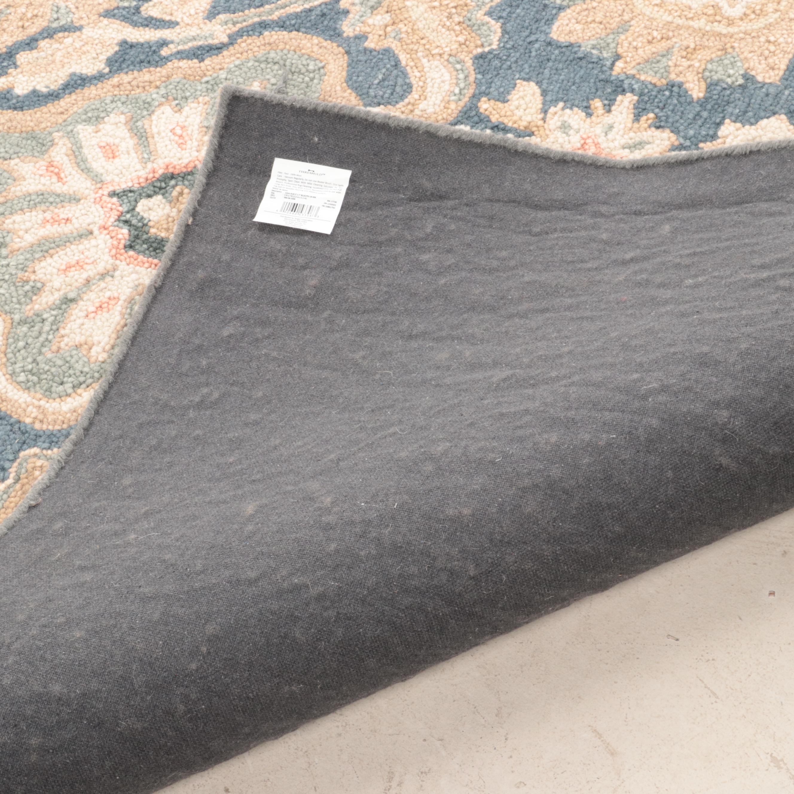 5'1 x 7' Hand-Tufted Jacobean Style Threshold Area Rug