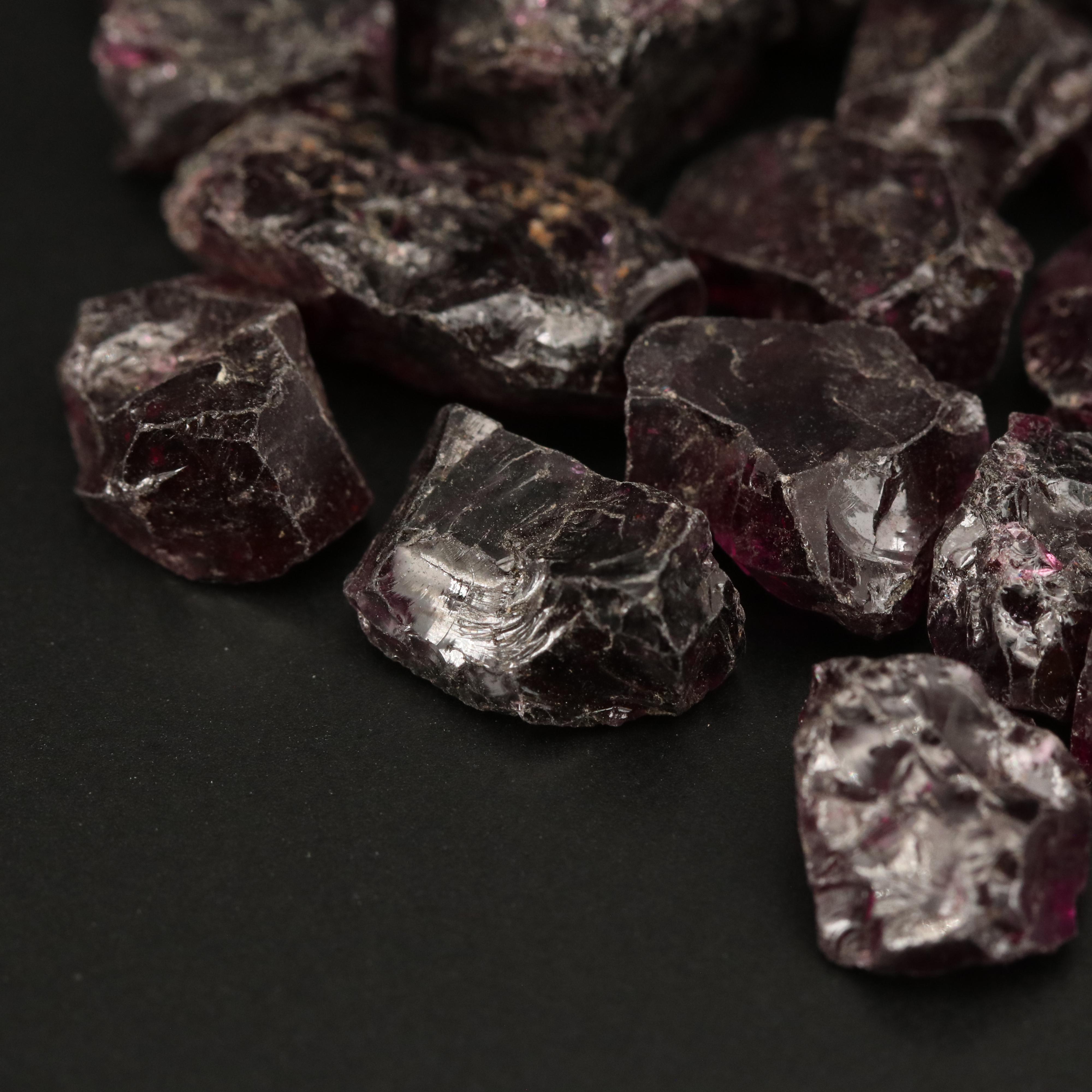Loose Rough Cut Garnets