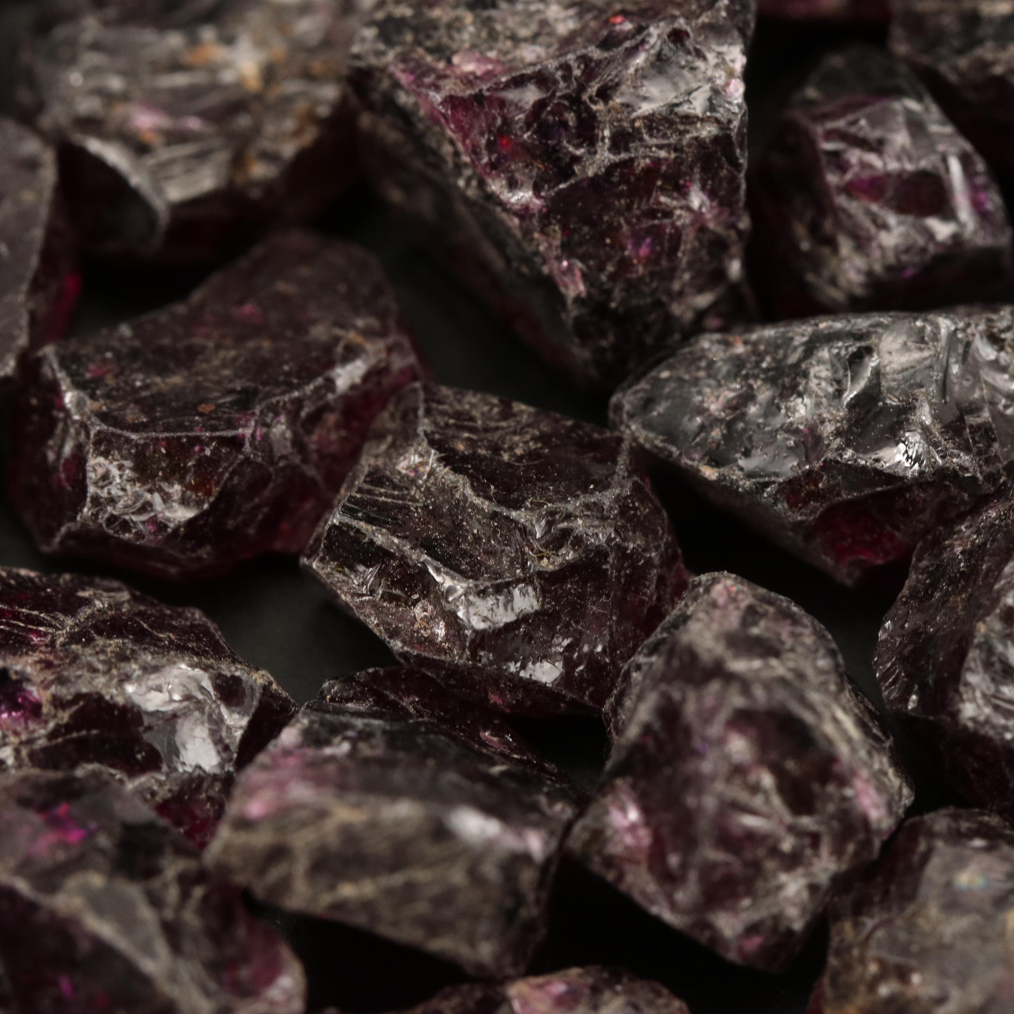 Loose Rough Cut Garnets