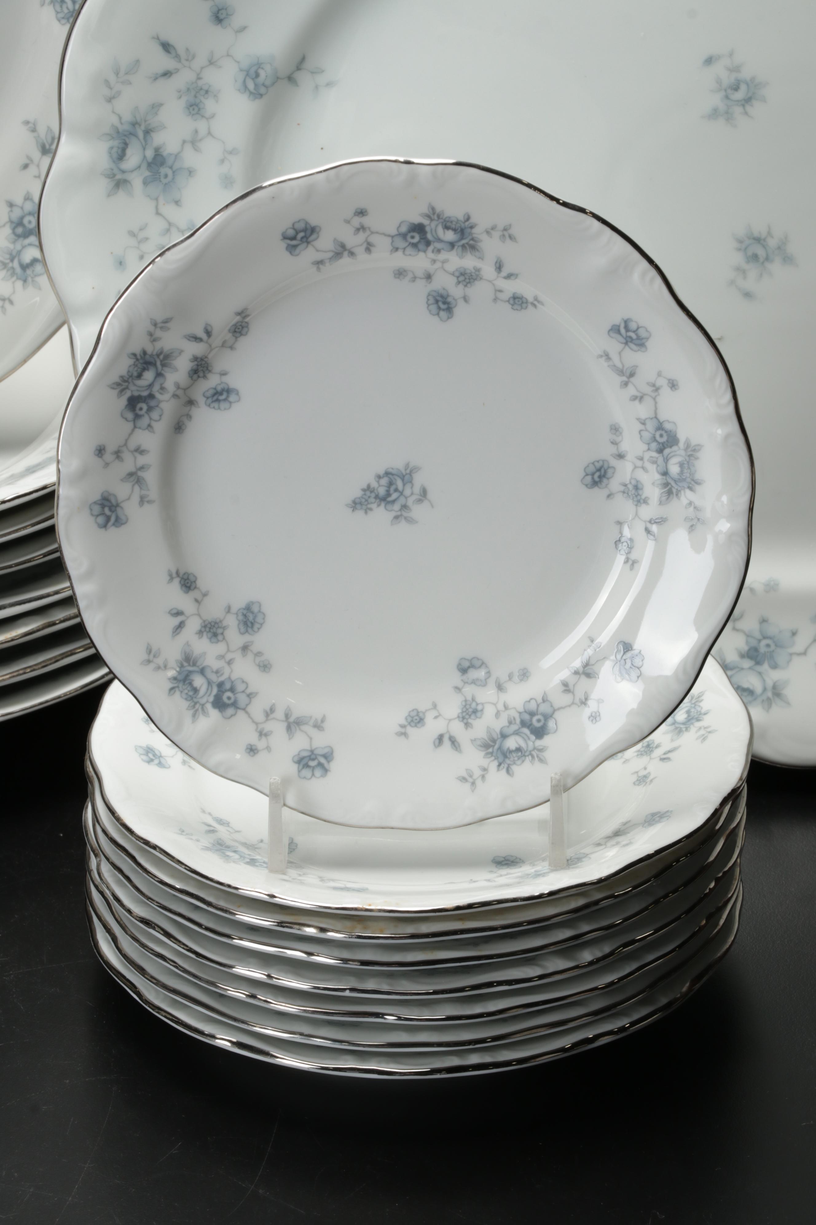 Johann Haviland Bavaria "Blue Garland" Dinnerware, Mid to Late 20th Century