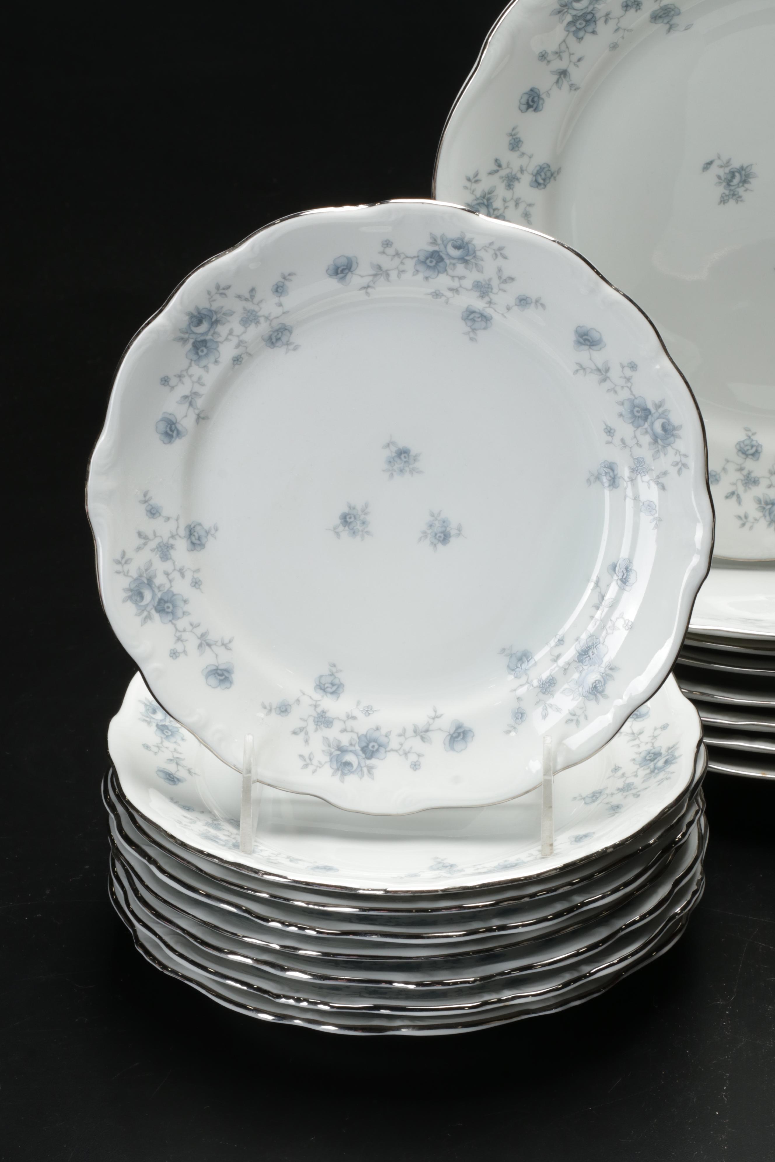 Johann Haviland Bavaria "Blue Garland" Dinnerware, Mid to Late 20th Century
