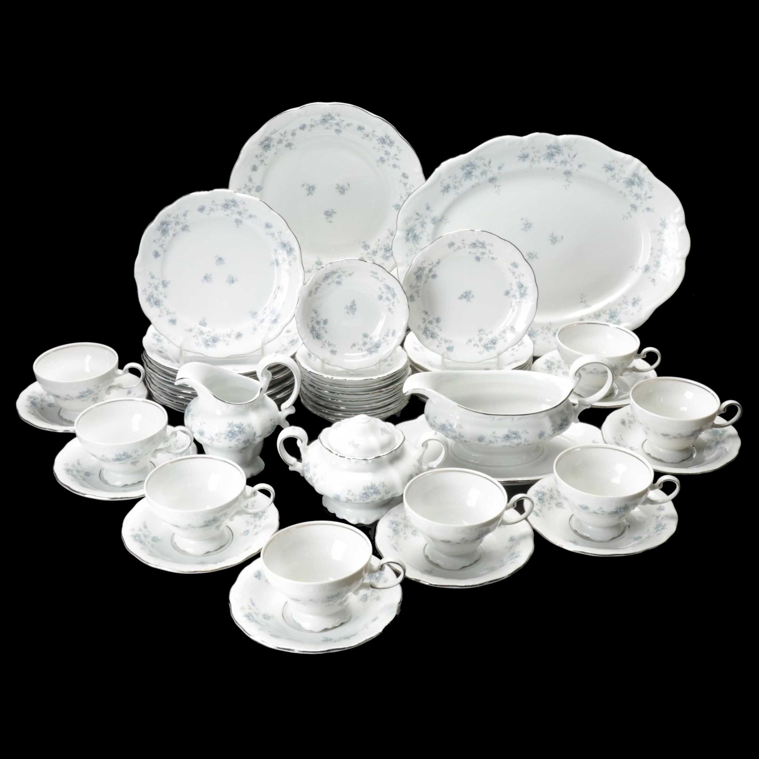 Johann Haviland Bavaria "Blue Garland" Dinnerware, Mid to Late 20th Century