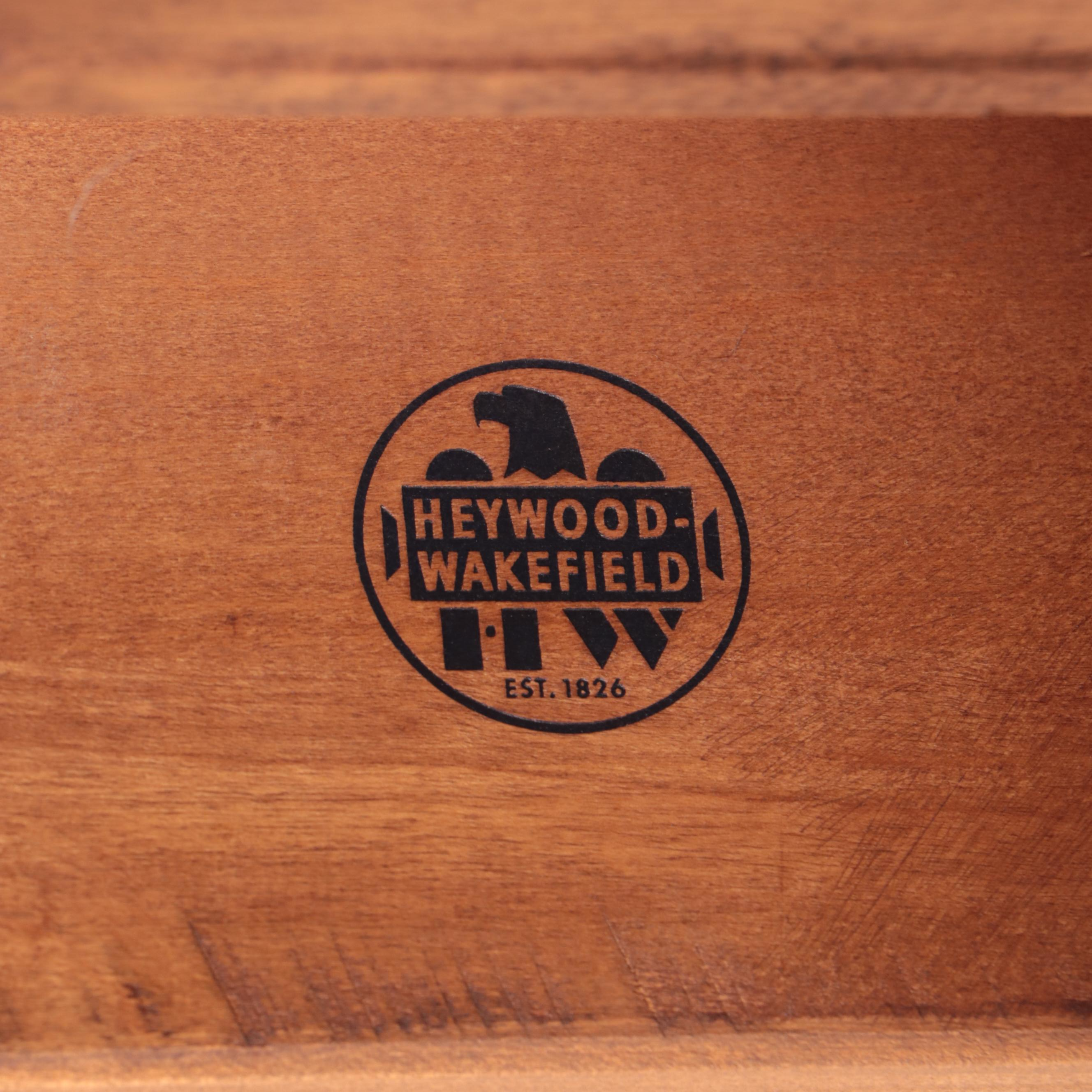 Heywood-Wakefield Colonial Style Maple Extending Drop-Leaf Dining Table