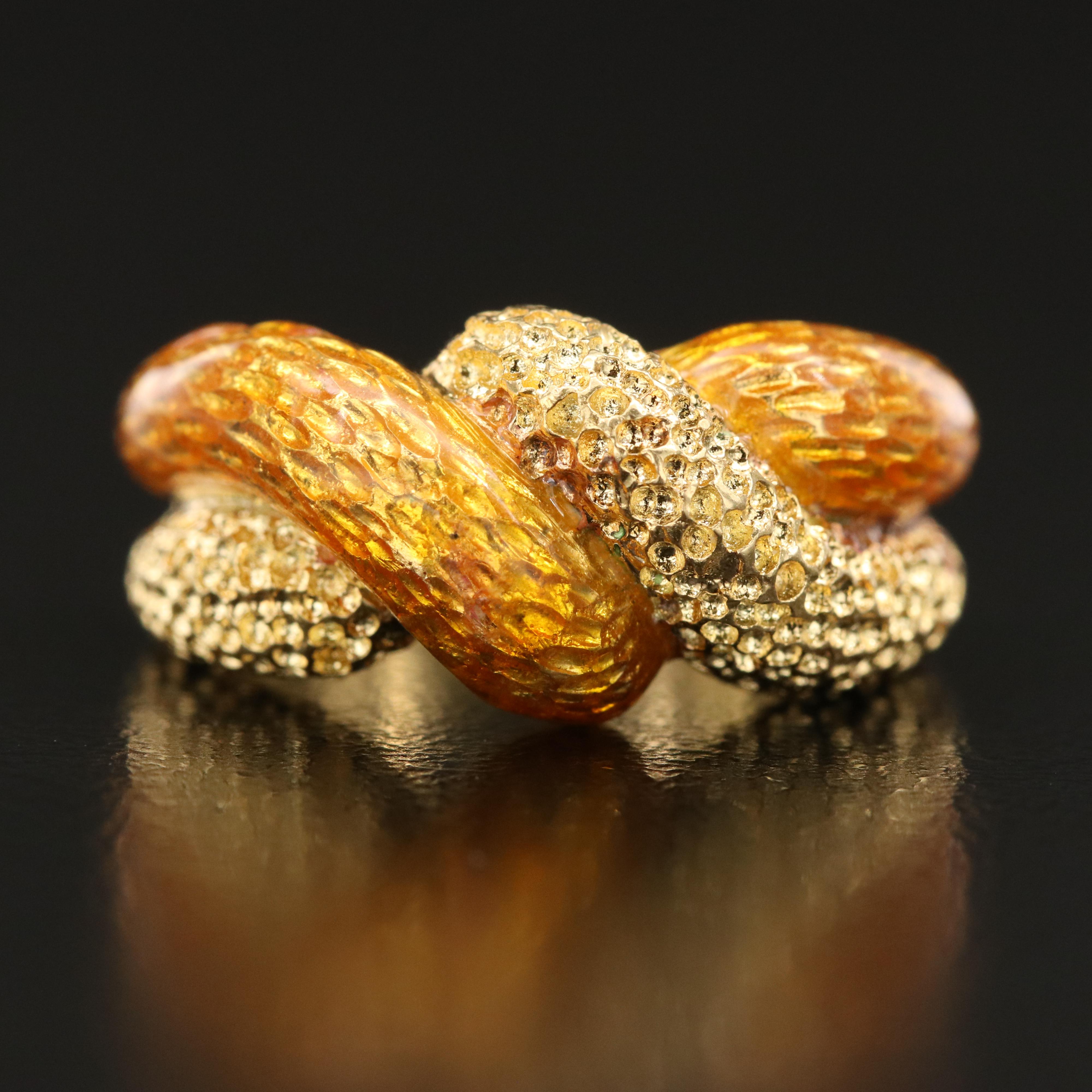 18K Guilloché Twisted Ring