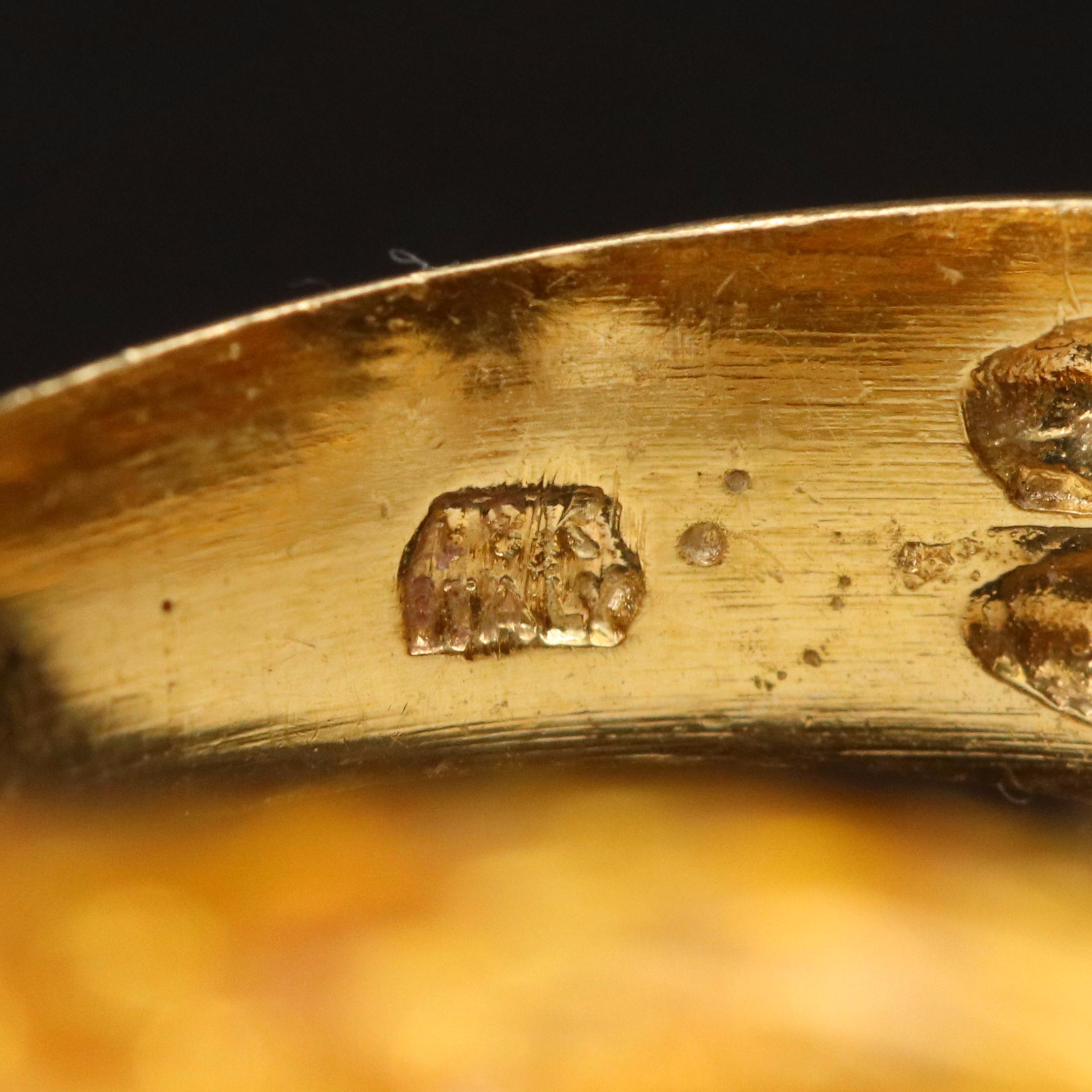 18K Guilloché Twisted Ring