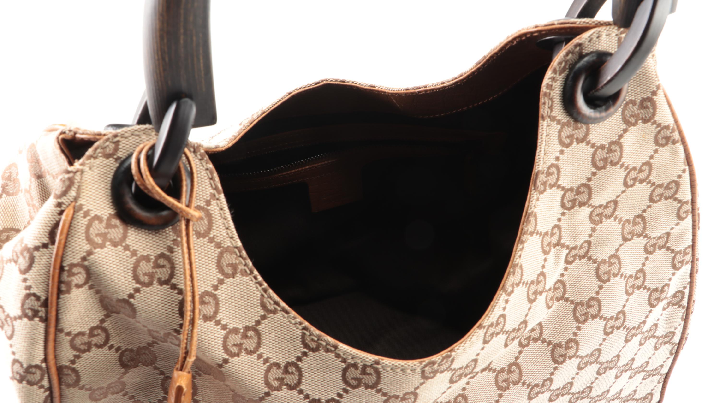 Gucci Wooden Handle Shoulder Bag in GG Canvas
