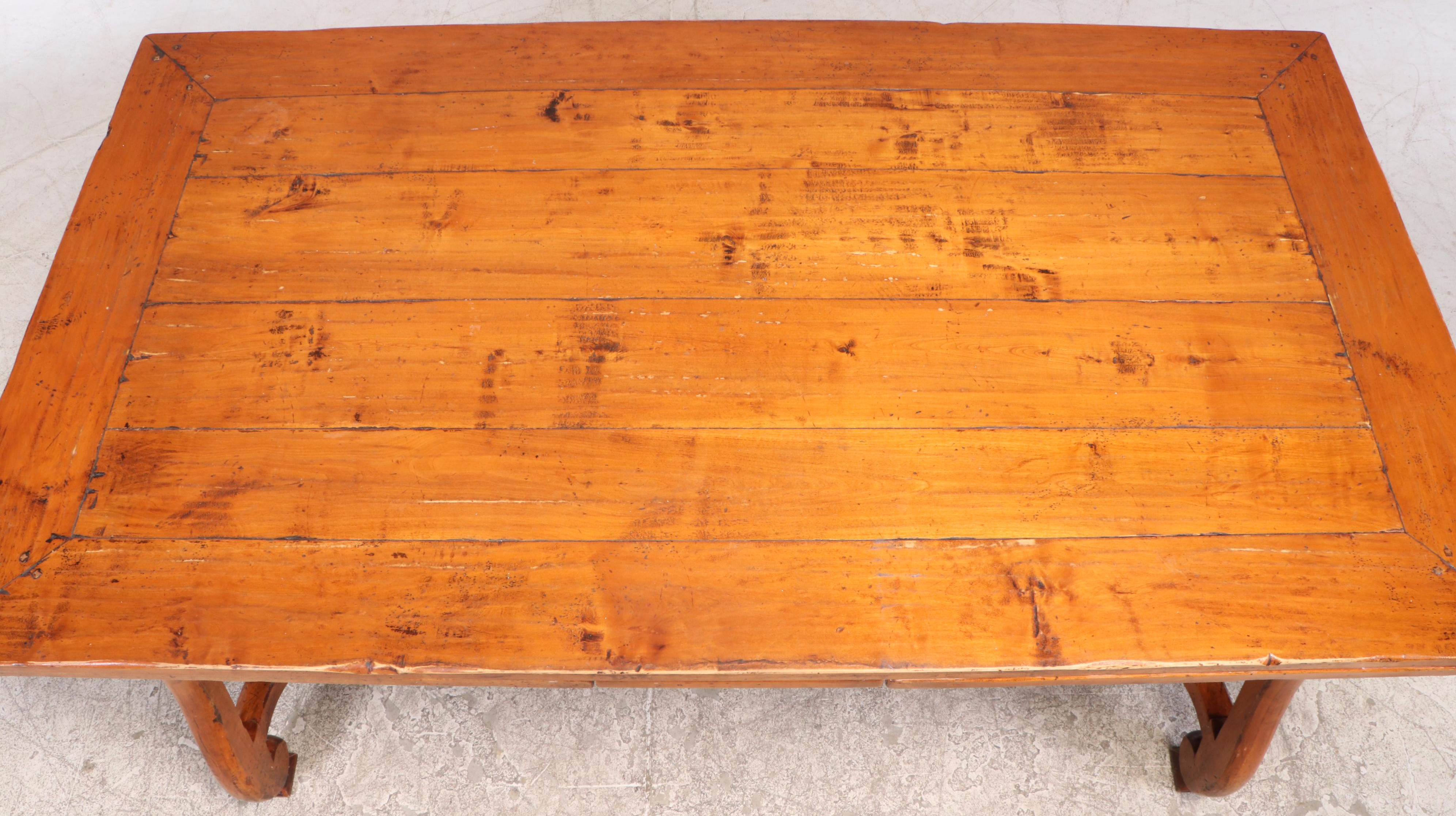 Henredon "Orleans" Draw-Leaf Dining Table in Distressed Finish