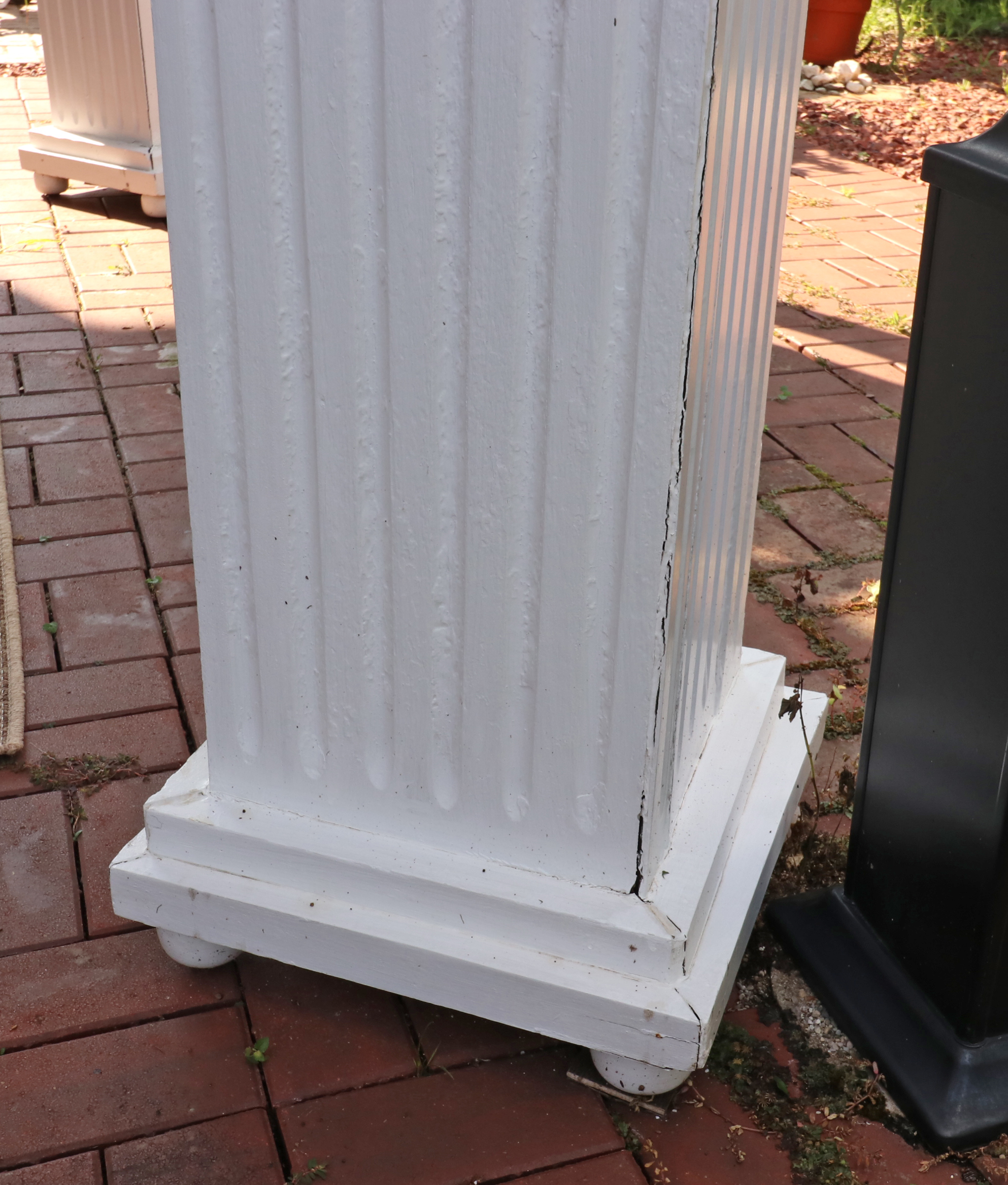 Pair of Painted Wood Fluted Pillar Columns with Planters