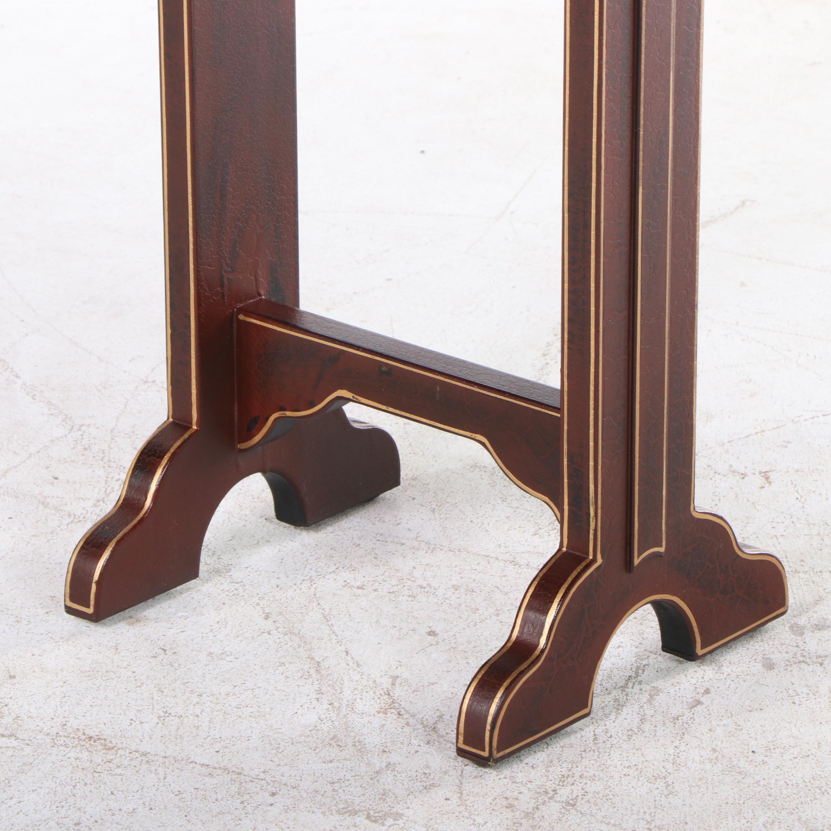 Neoclassical Style Paint-Decorated and Parcel-Gilt Vide Poche