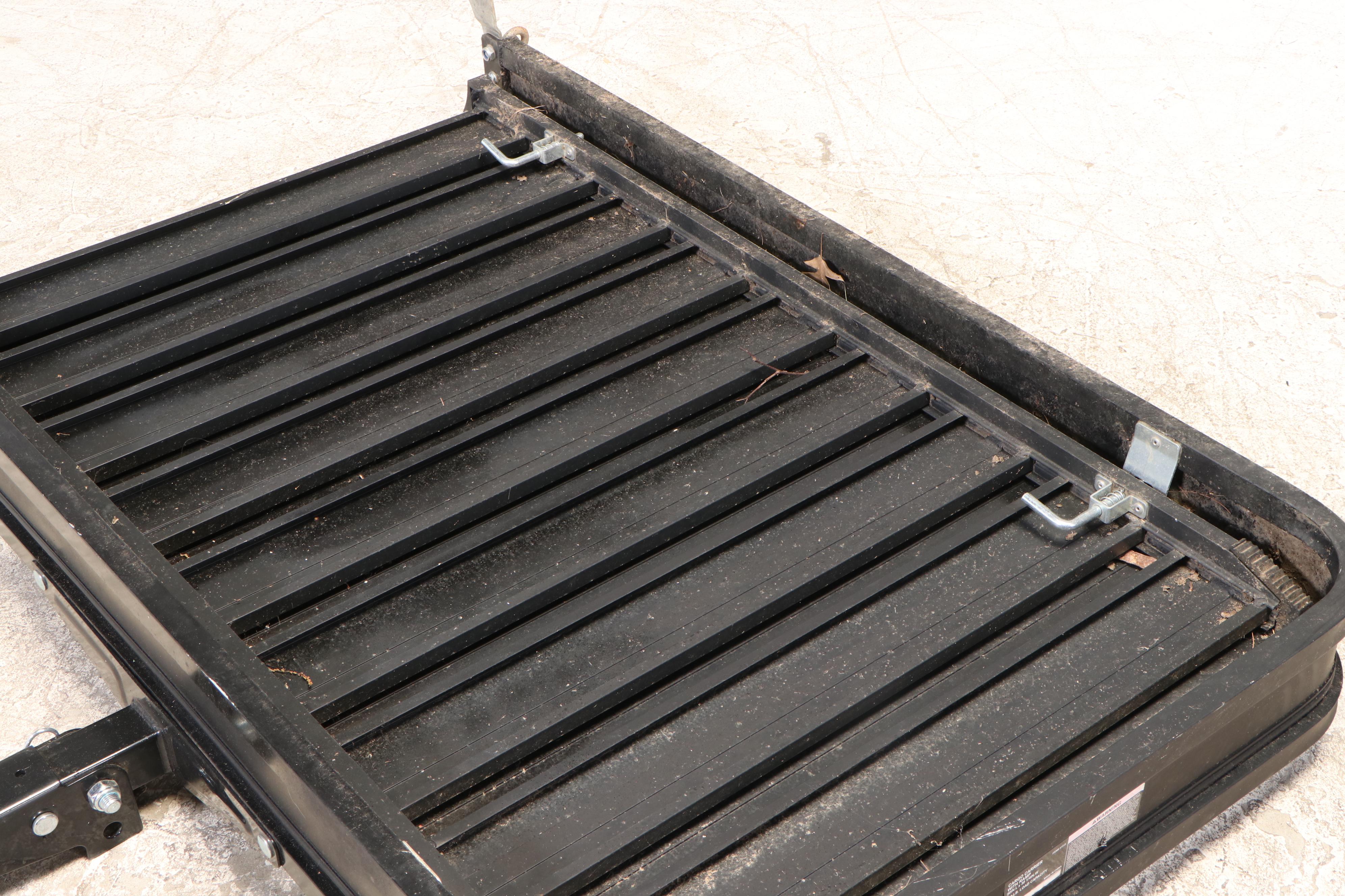 Ultra-Tow Cargo Wheelchair Carrier with Ramp