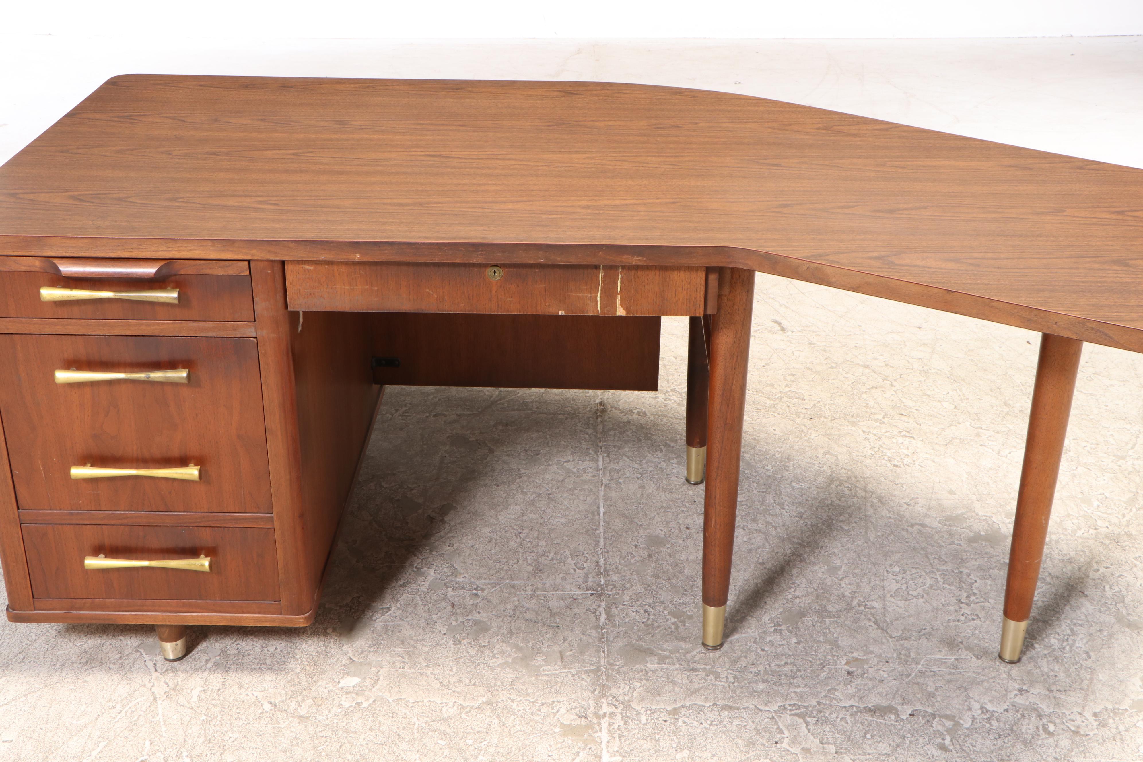 Jasper Office Furniture Co. Mid Century Modern Walnut and Laminate Top Desk