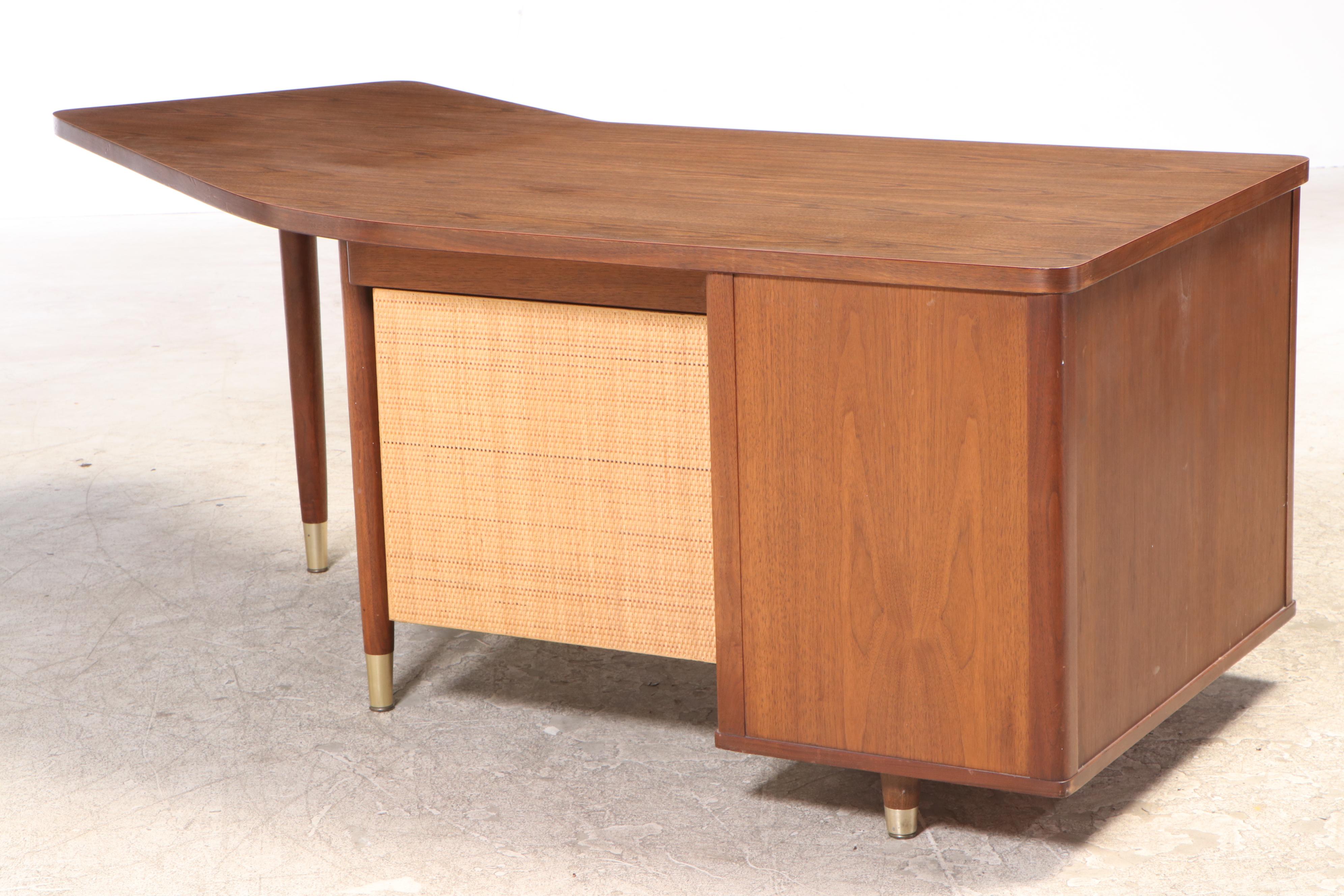Jasper Office Furniture Co. Mid Century Modern Walnut and Laminate Top Desk