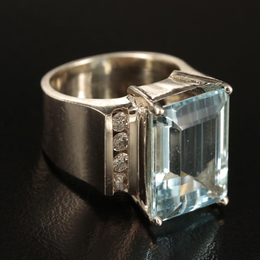 14K 13.79 CT Aquamarine and Diamond Ring