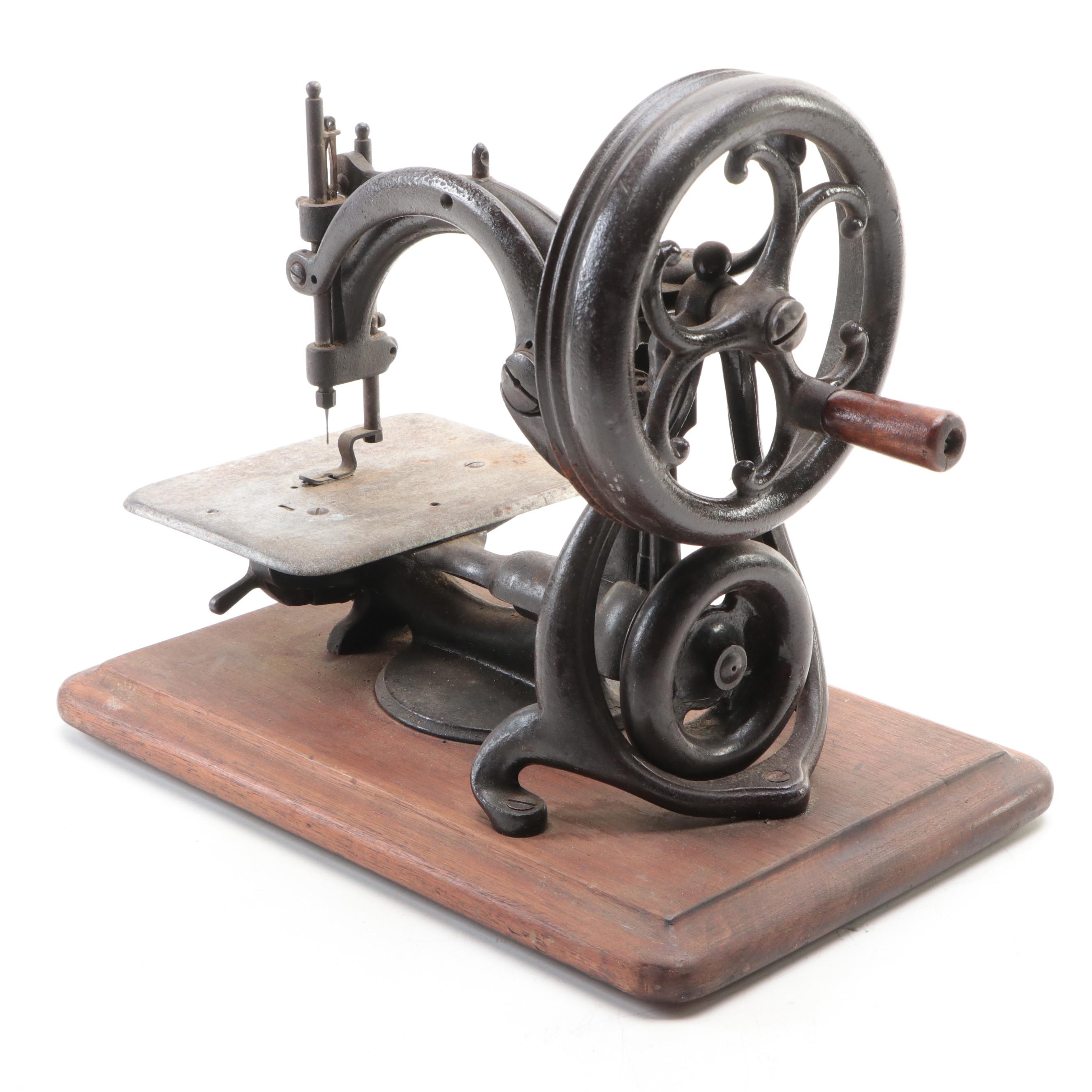 Wilcox & Gibbs Cast Iron Manual Sewing Machine, Late 19th/ Early 20th Century